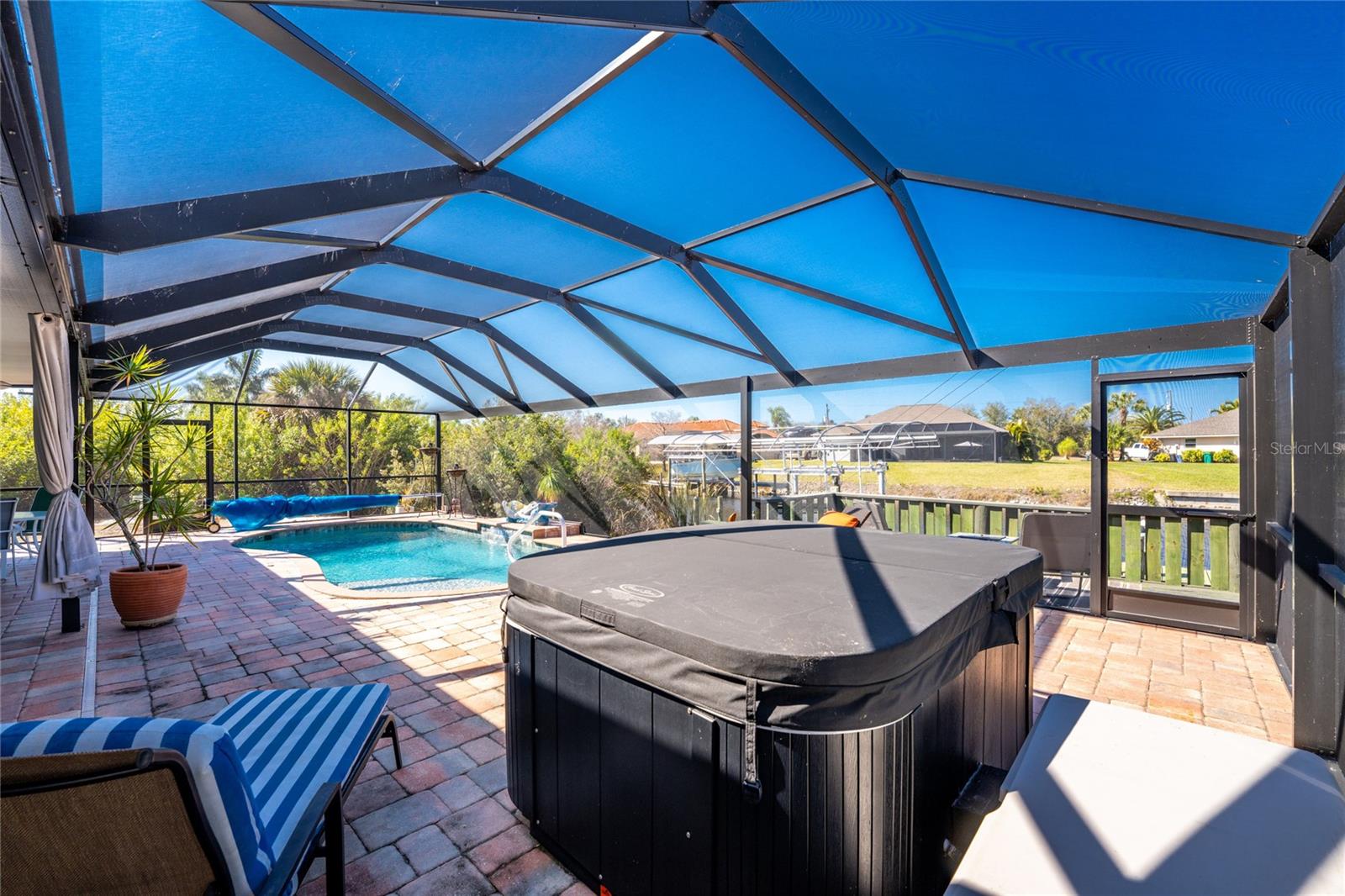 Image 40 of 71 For 9300 Miami Circle