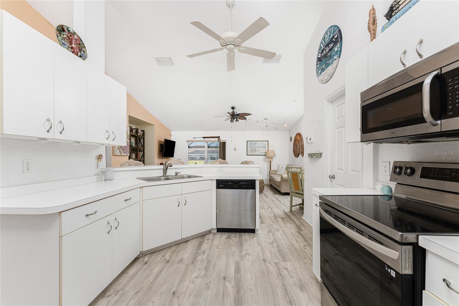 Image 5 of 71 For 9300 Miami Circle