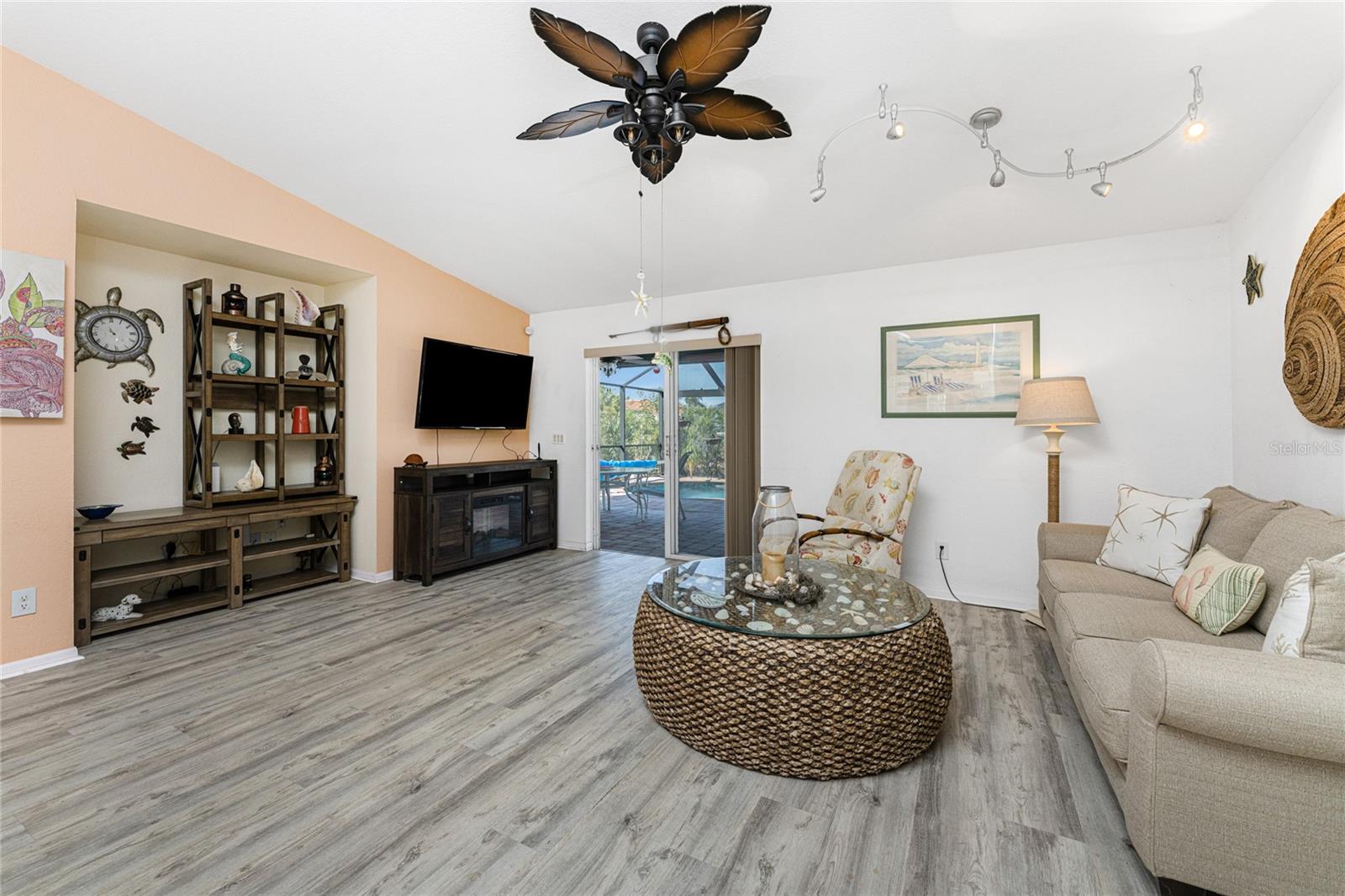 Image 6 of 71 For 9300 Miami Circle