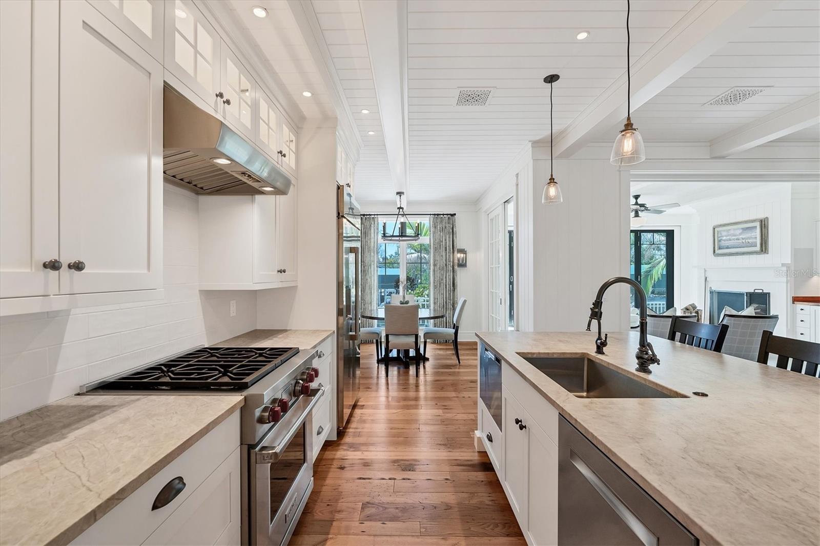 Image 10 of 72 For 150 1st Street E