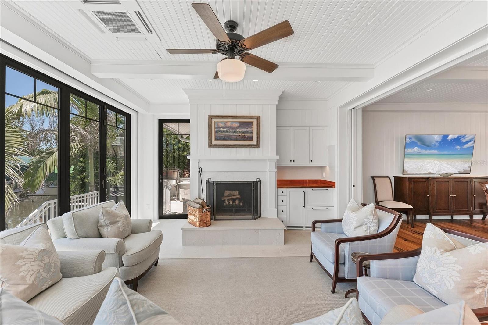 Image 21 of 72 For 150 1st Street E