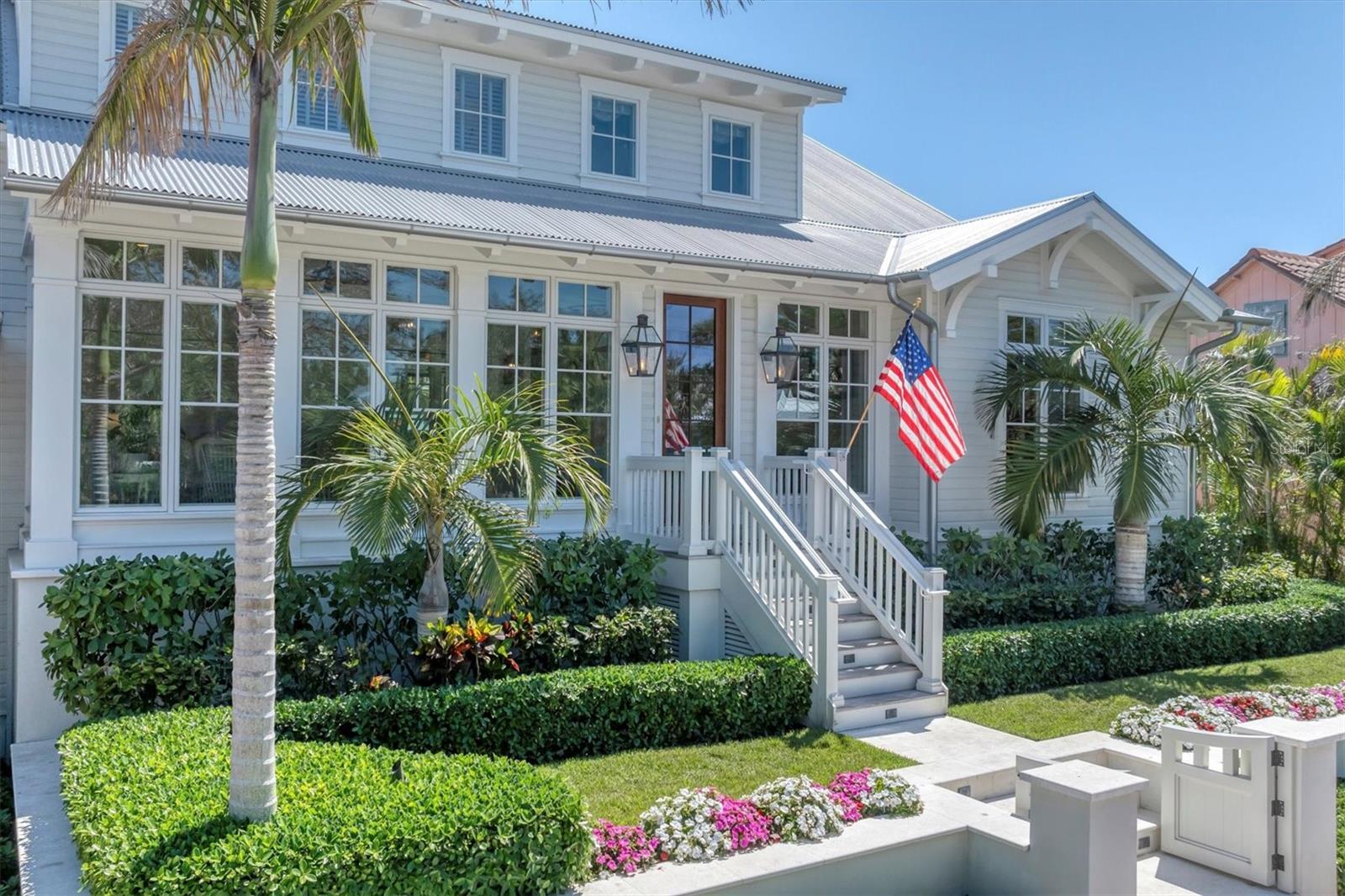 Image 3 of 72 For 150 1st Street E