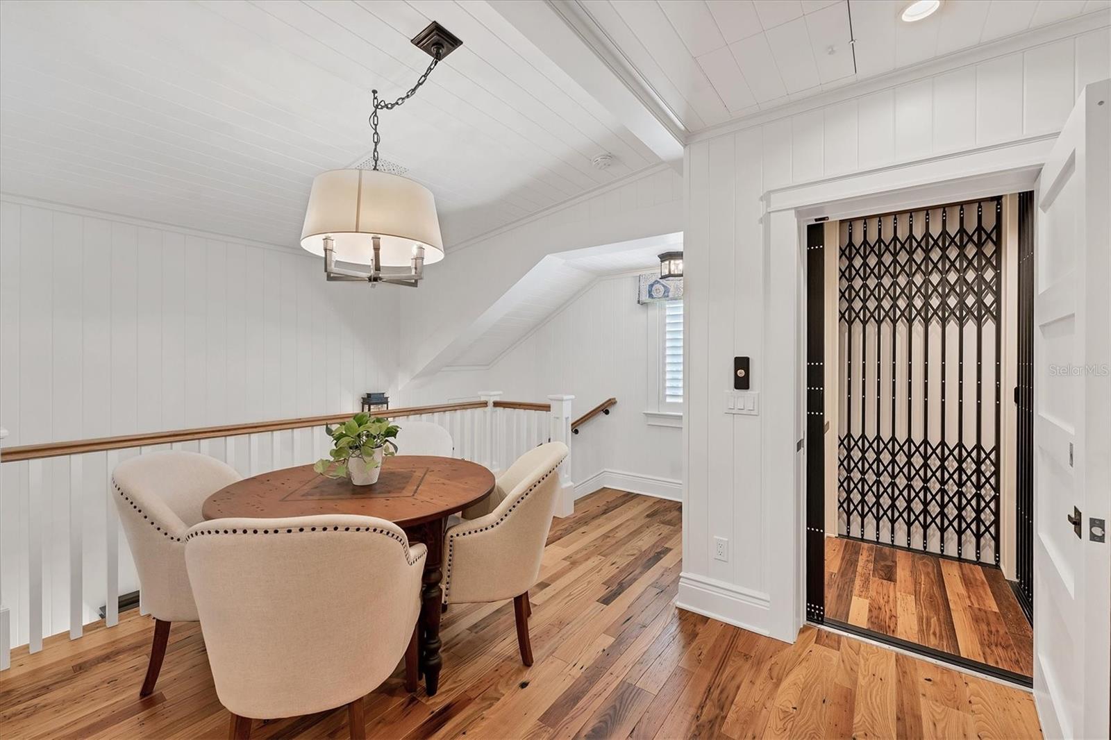 Image 33 of 72 For 150 1st Street E