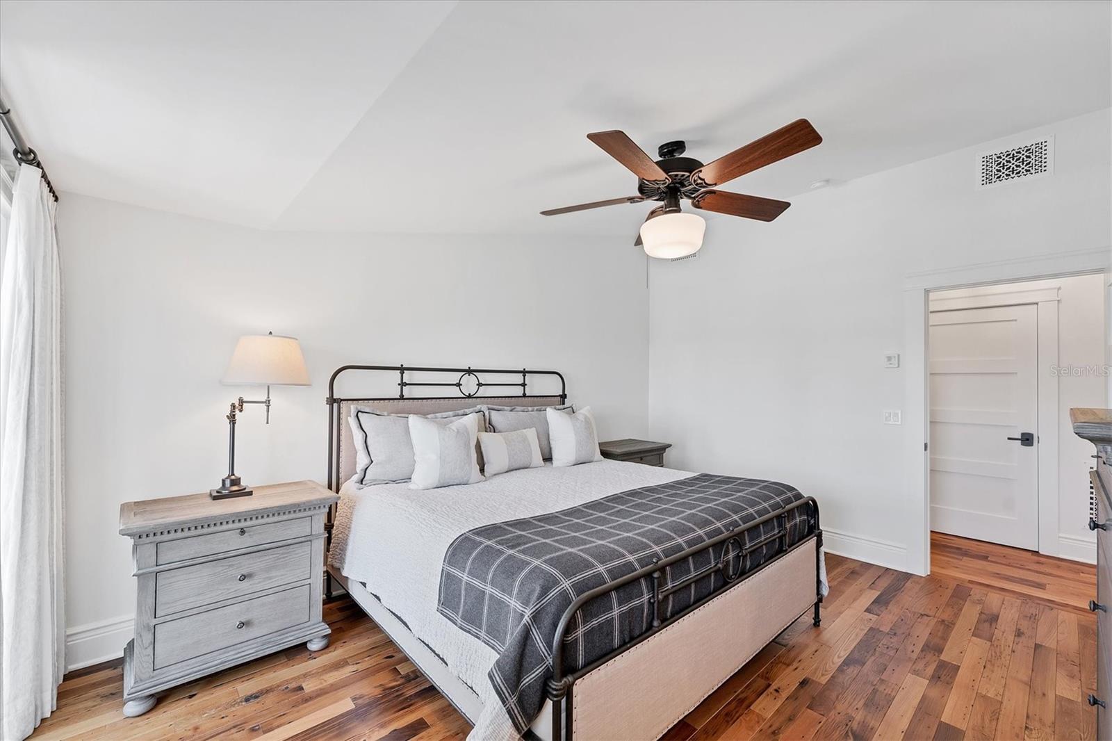 Image 35 of 72 For 150 1st Street E