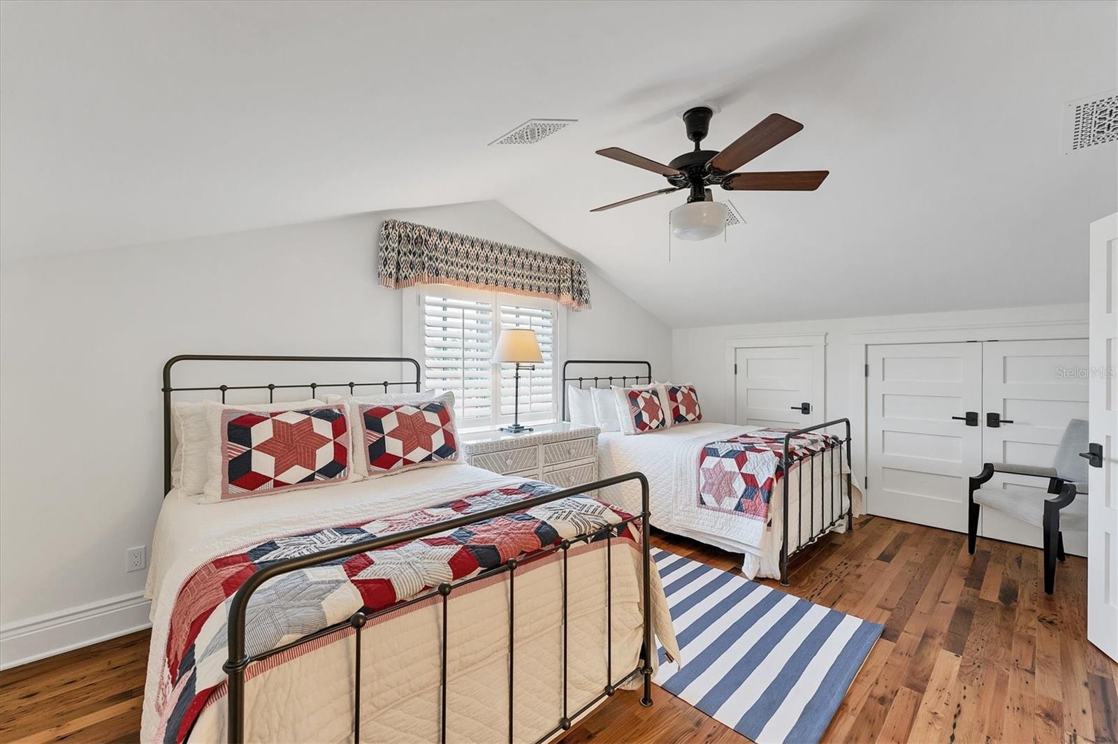 Image 44 of 72 For 150 1st Street E