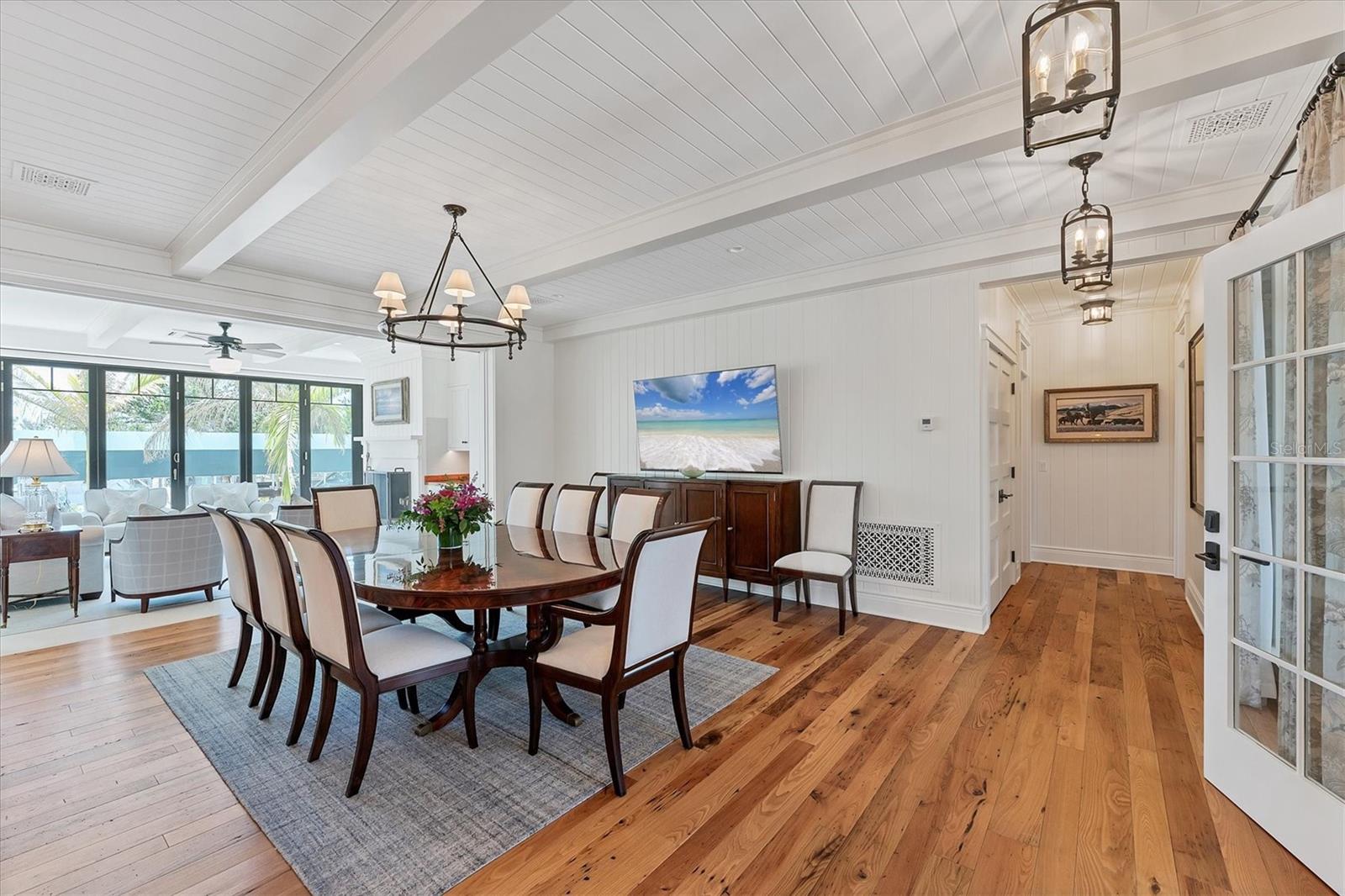 Image 8 of 72 For 150 1st Street E