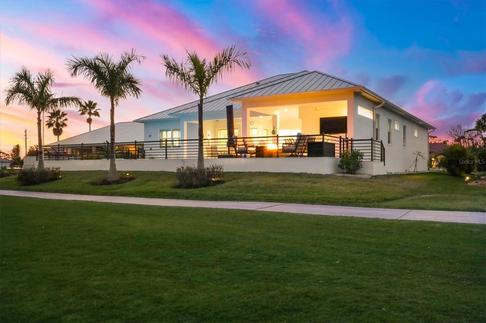 Image 20 of 70 For 4145 Cape Haze Drive