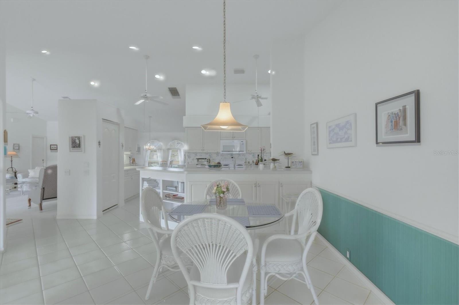 Image 17 of 44 For 157 Englewood Isles Parkway