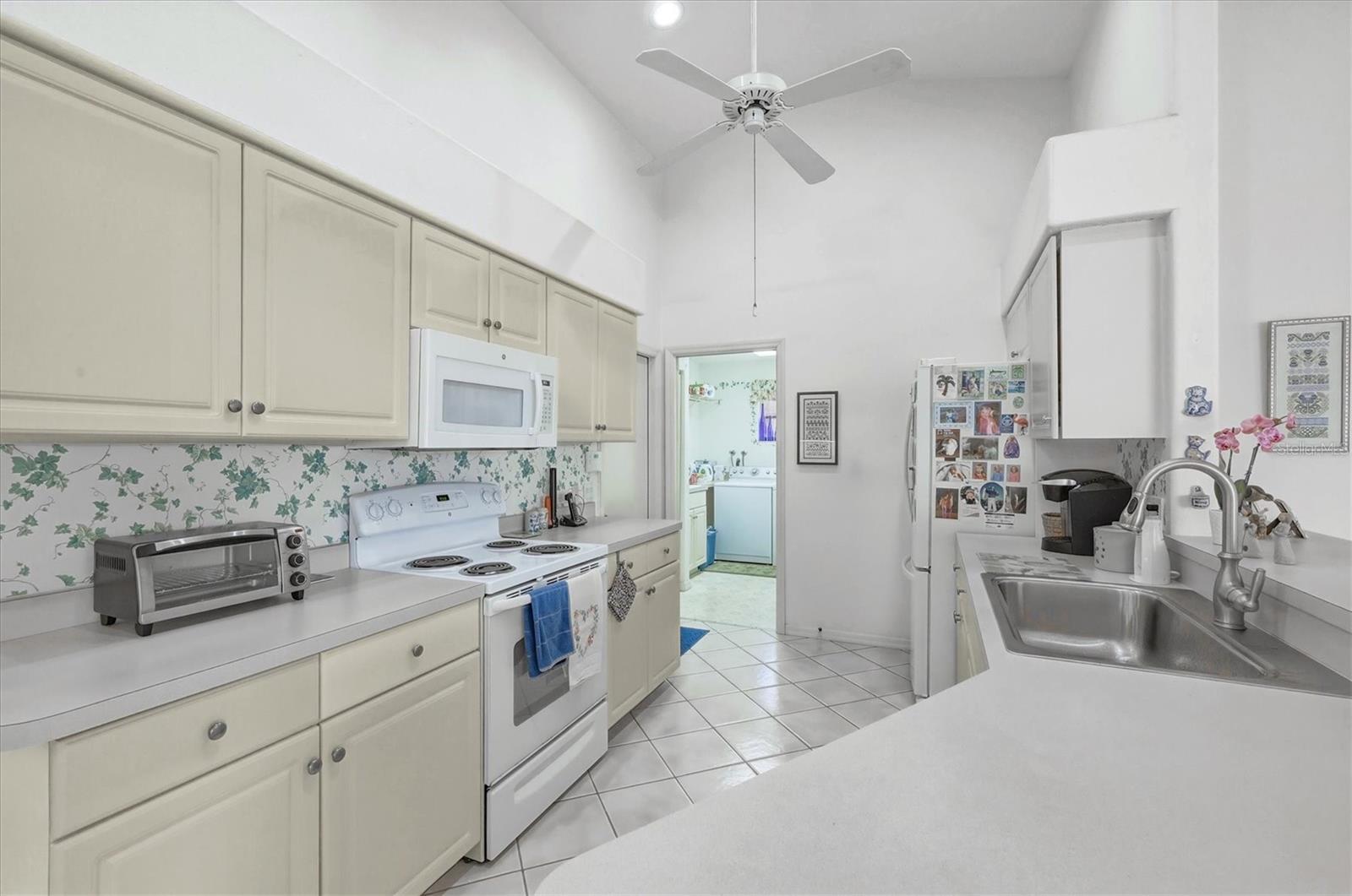 Image 21 of 44 For 157 Englewood Isles Parkway