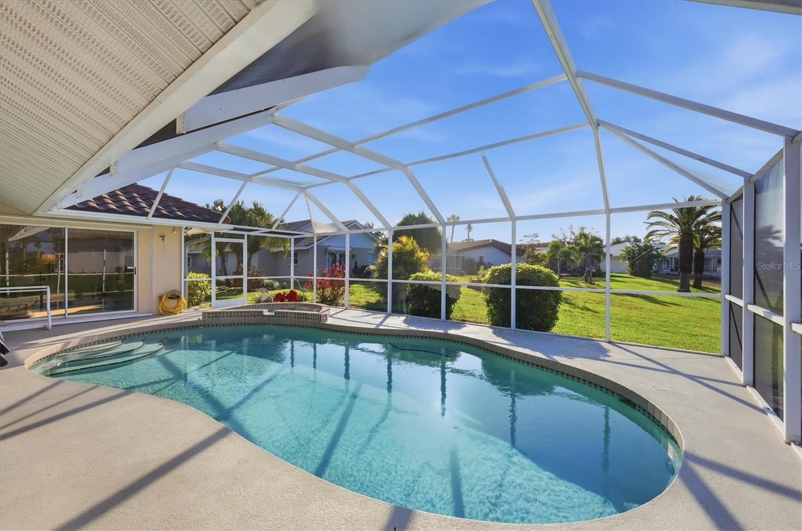 Image 35 of 44 For 157 Englewood Isles Parkway