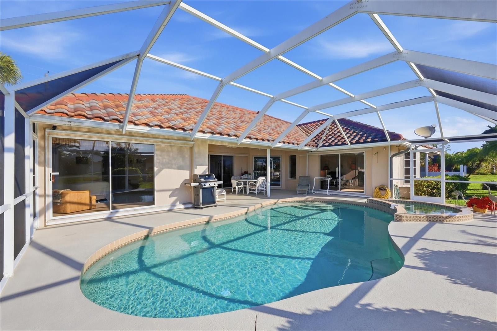 Image 37 of 44 For 157 Englewood Isles Parkway