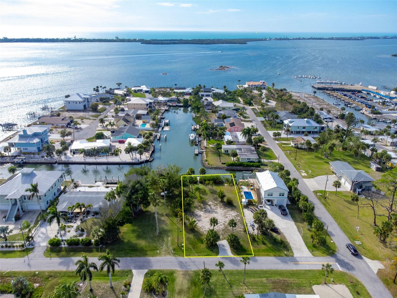 Image 13 of 51 For 46 Harbor Lane