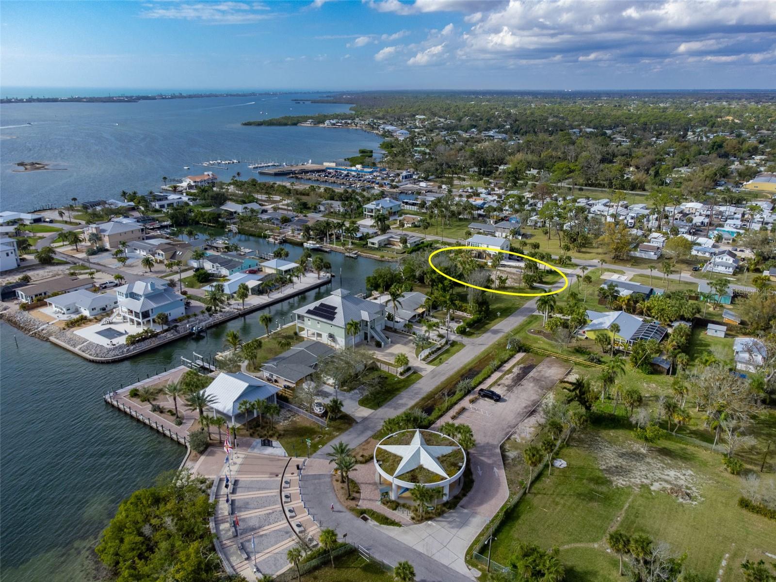 Image 17 of 51 For 46 Harbor Lane