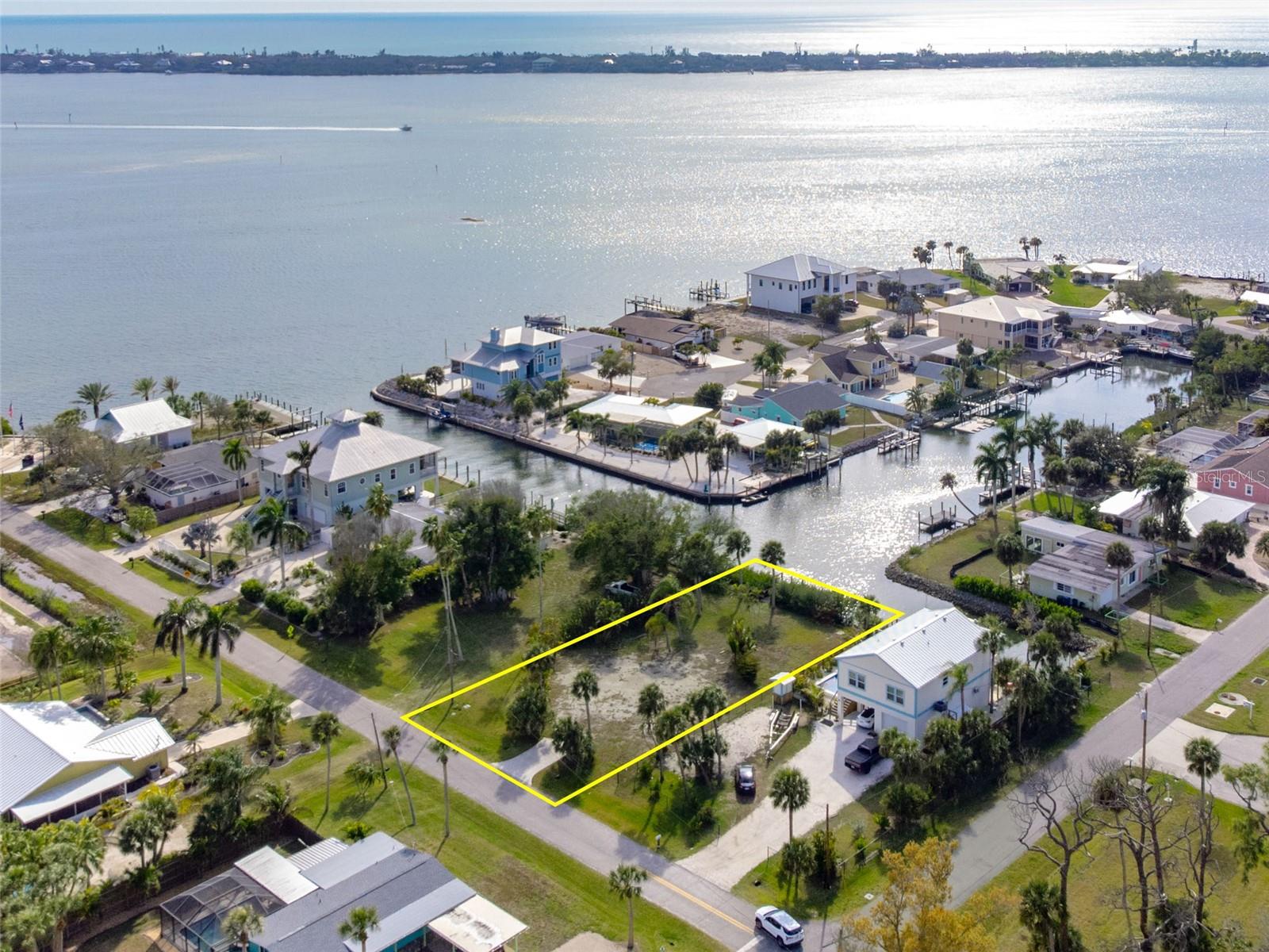 Image 3 of 51 For 46 Harbor Lane