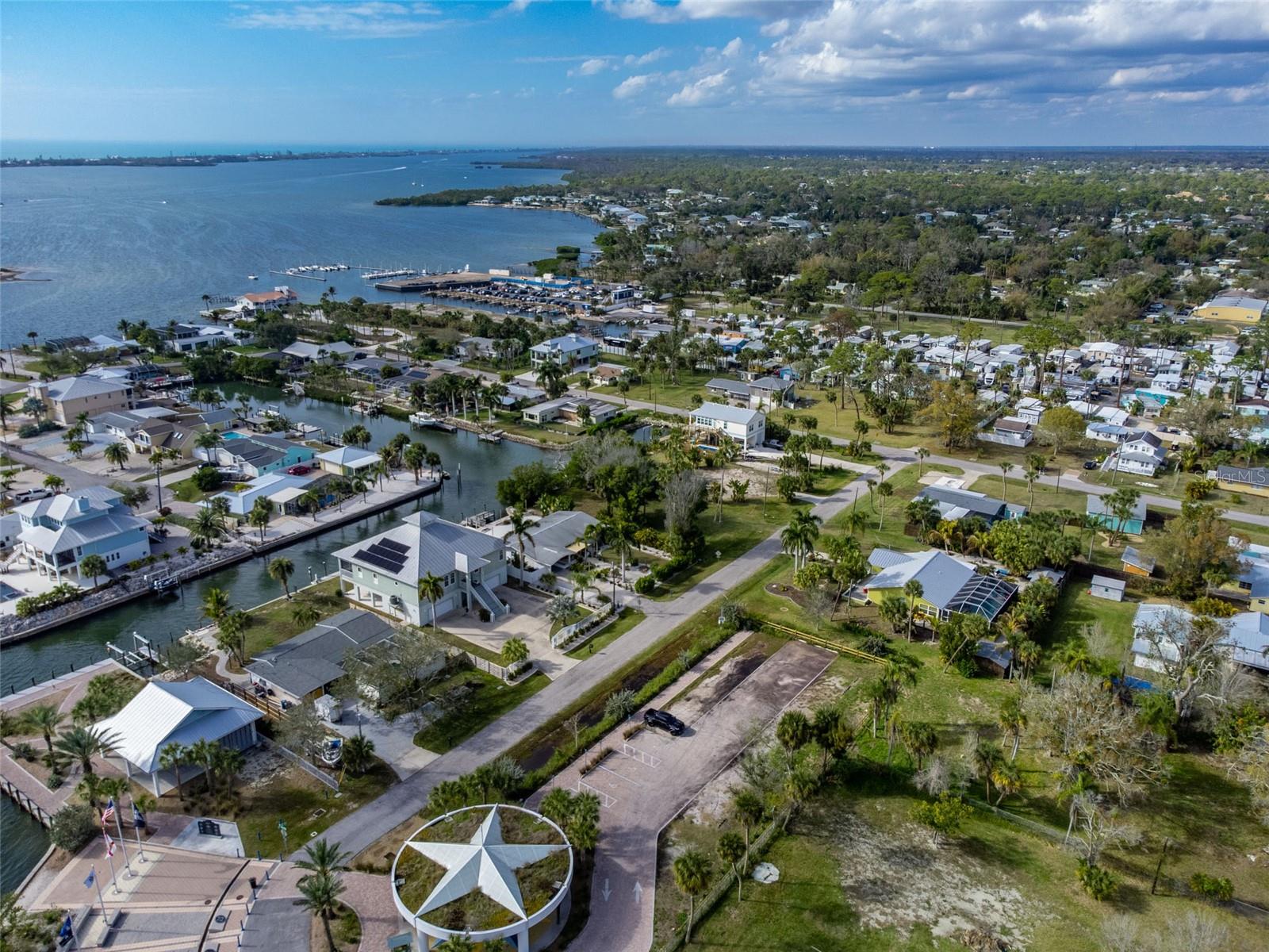 Image 33 of 51 For 46 Harbor Lane