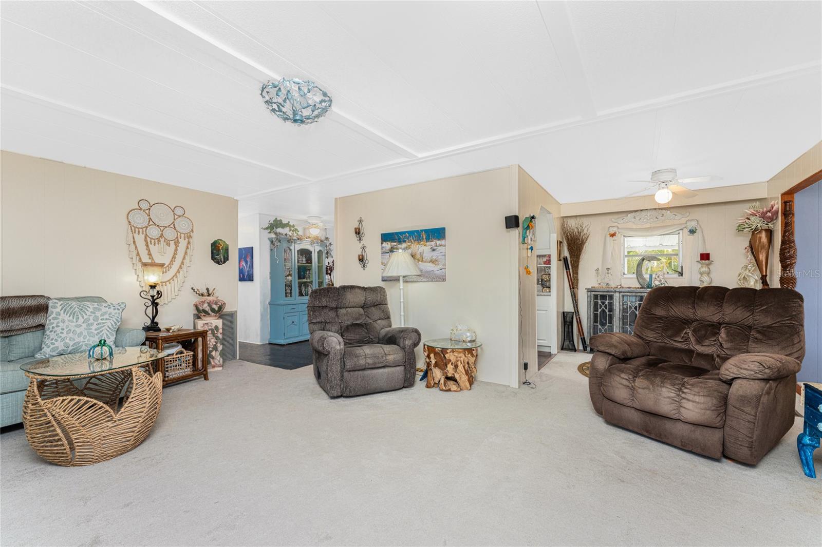 Image 11 of 62 For 327 Calle Liana