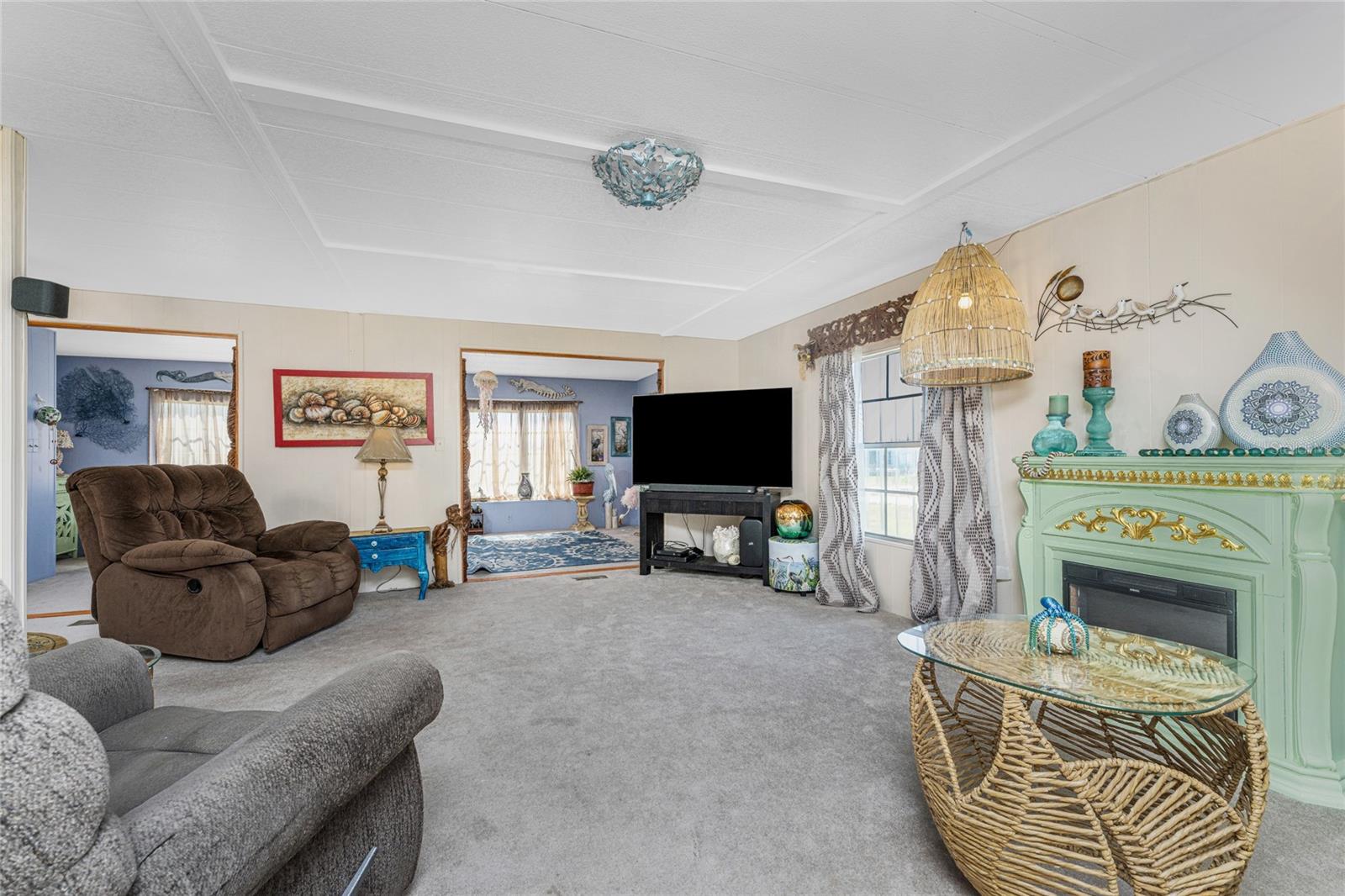 Image 12 of 62 For 327 Calle Liana