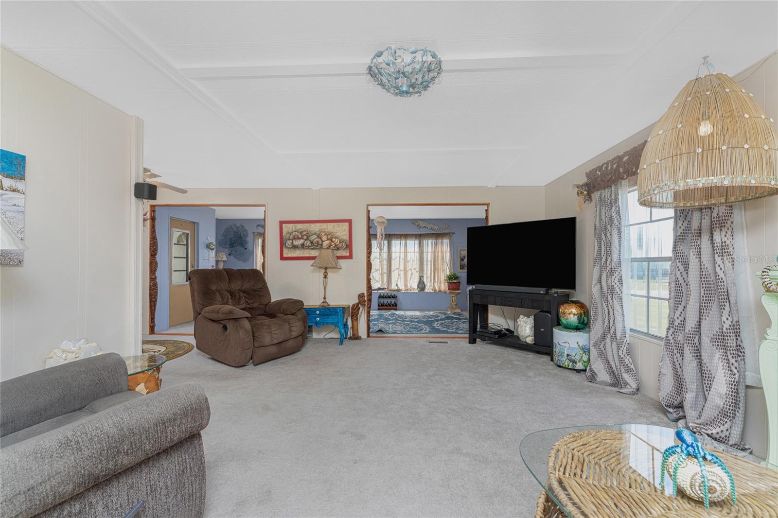 Image 13 of 62 For 327 Calle Liana