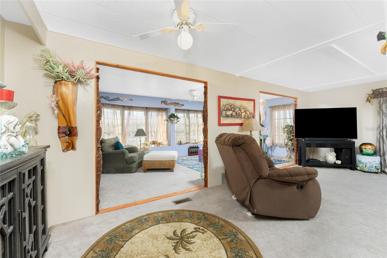 Image 15 of 62 For 327 Calle Liana