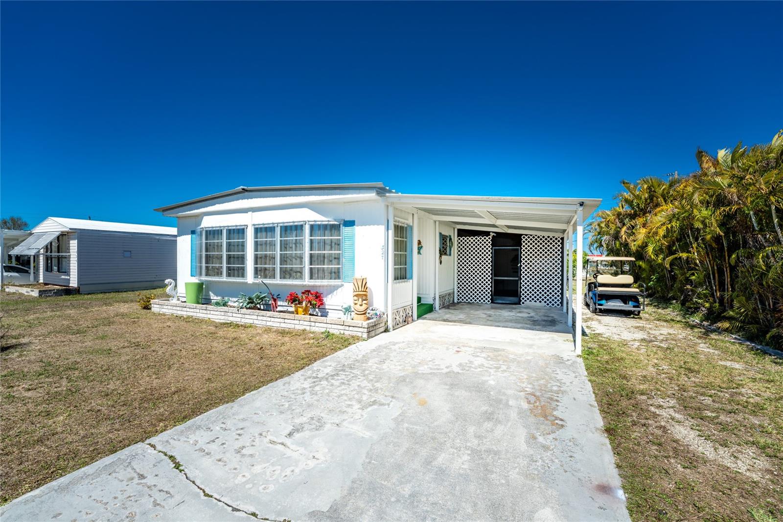 Image 2 of 62 For 327 Calle Liana