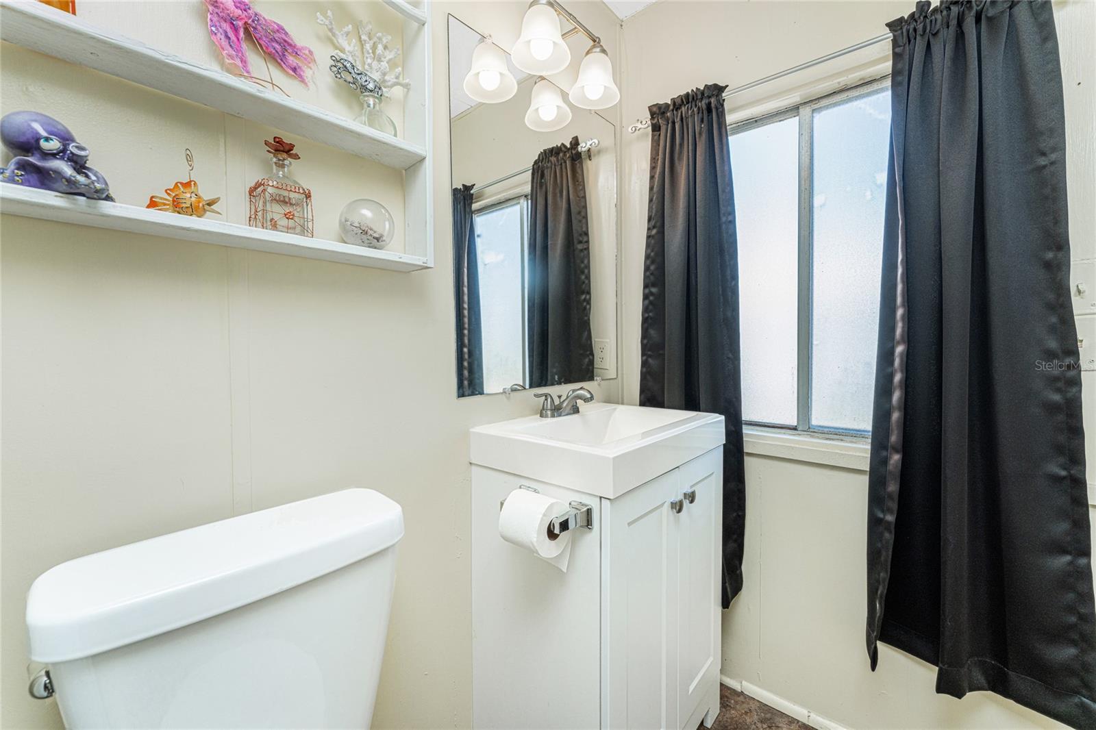 Image 30 of 62 For 327 Calle Liana