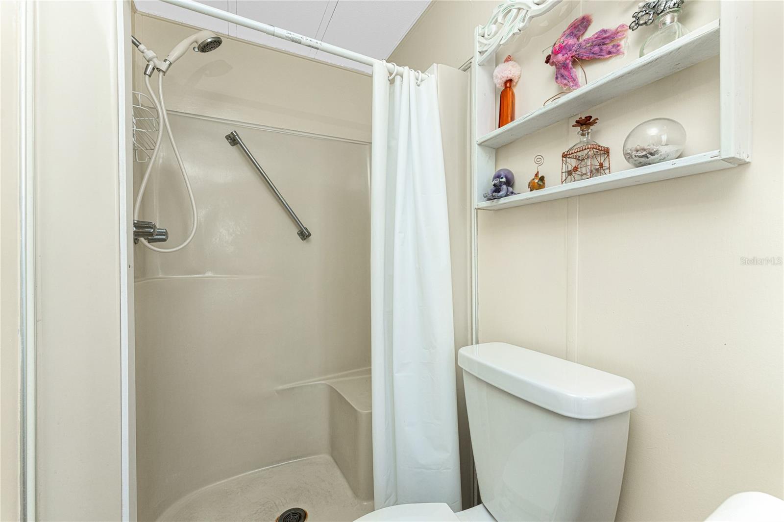 Image 31 of 62 For 327 Calle Liana