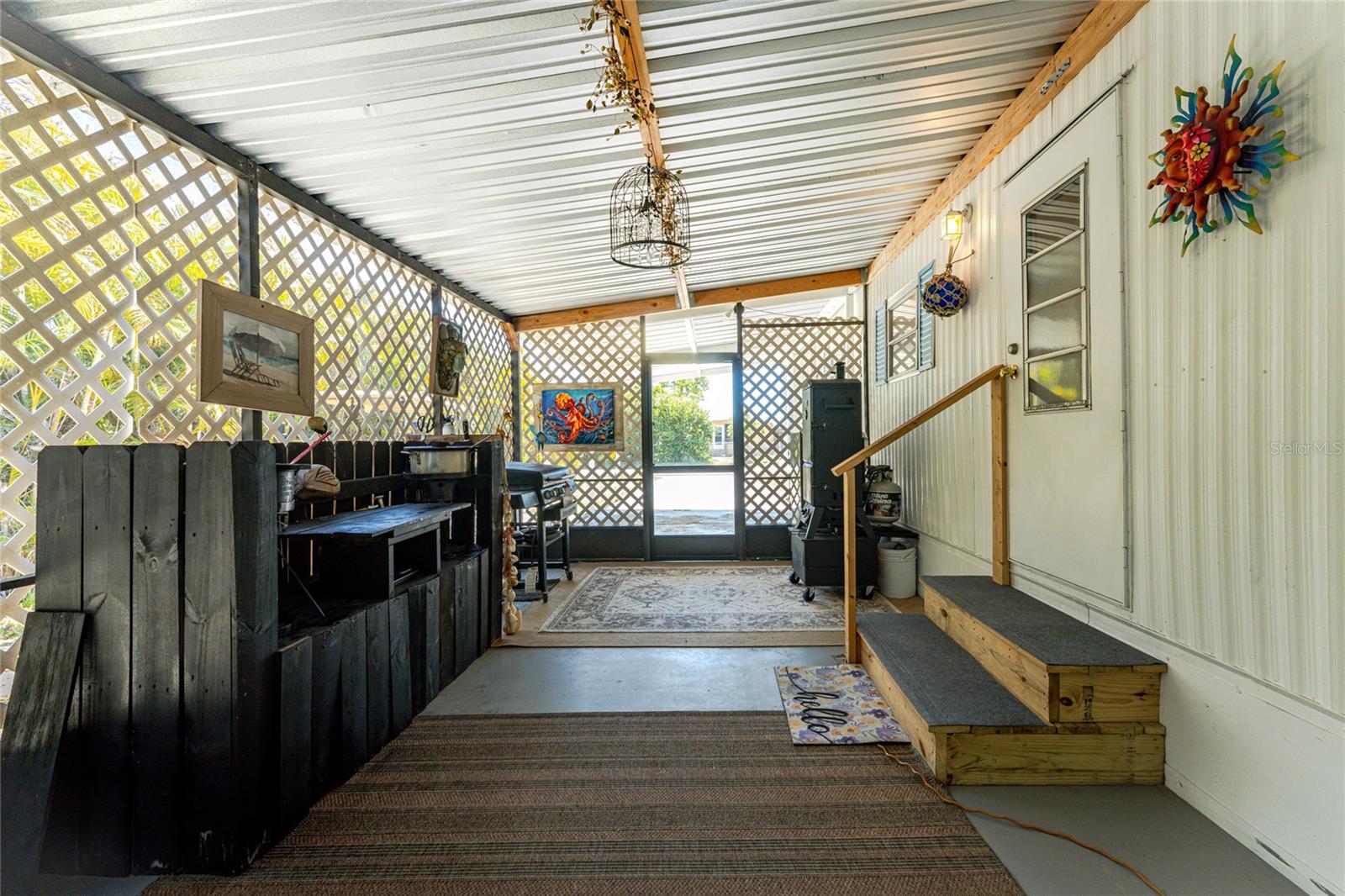 Image 39 of 62 For 327 Calle Liana