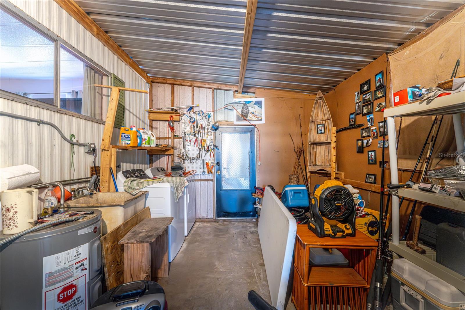 Image 43 of 62 For 327 Calle Liana