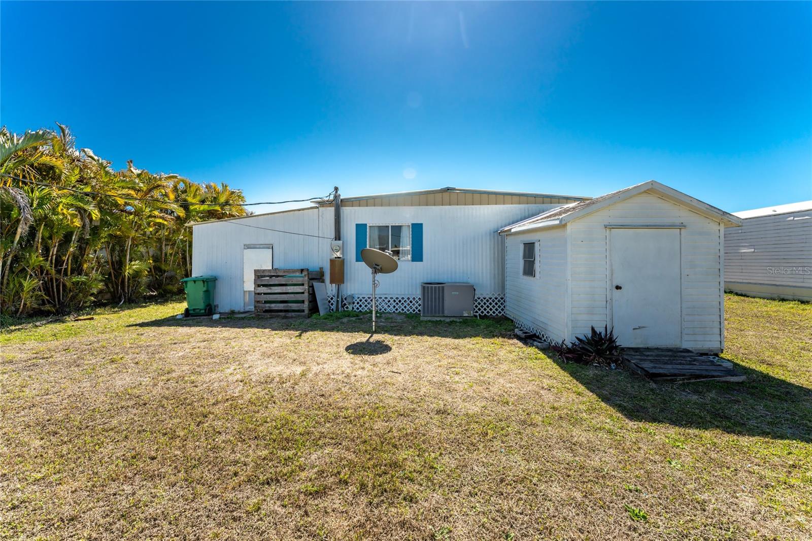 Image 45 of 62 For 327 Calle Liana