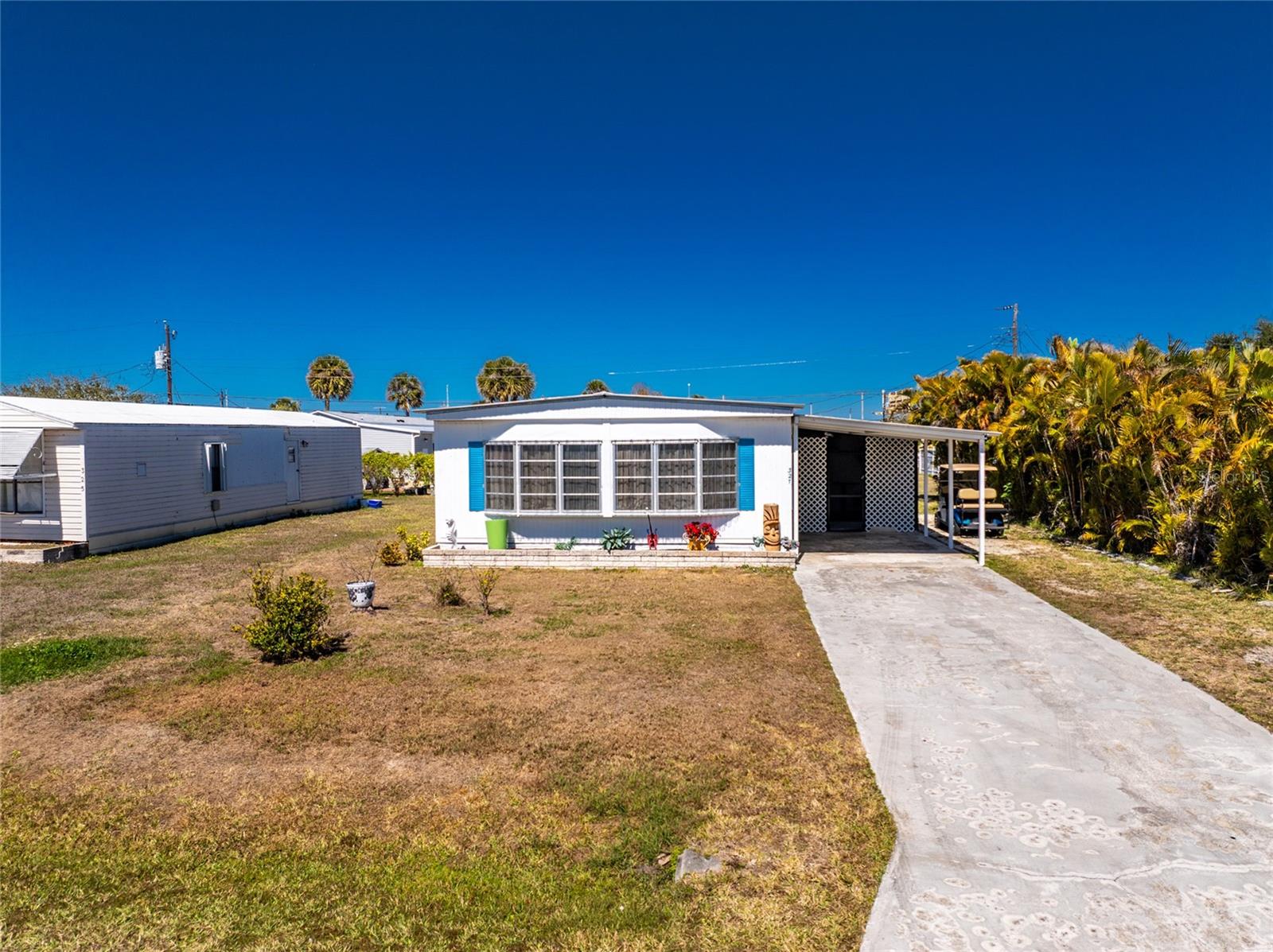 Image 47 of 62 For 327 Calle Liana