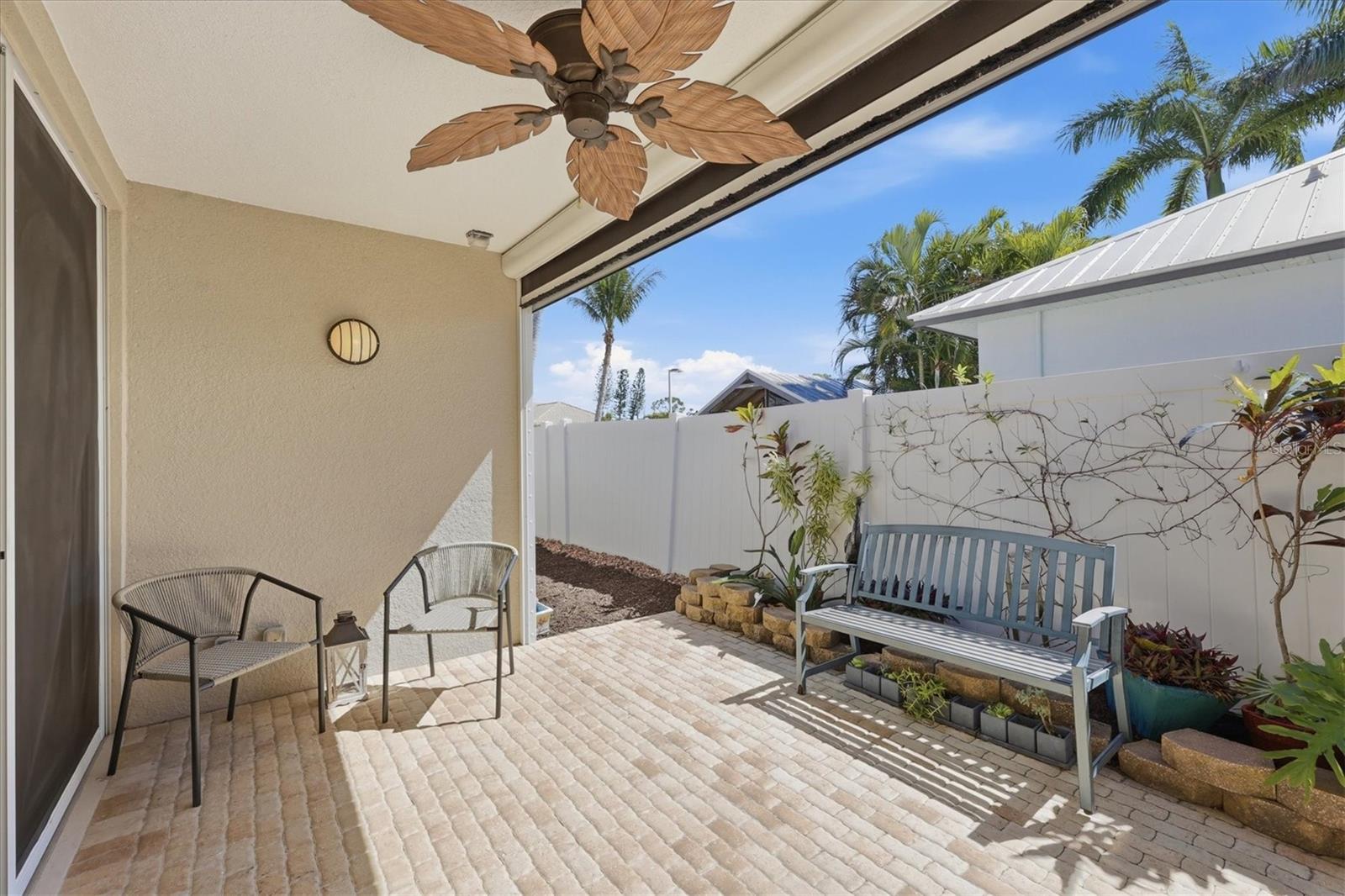 Image 26 of 63 For 28128 Pablo Picasso Drive