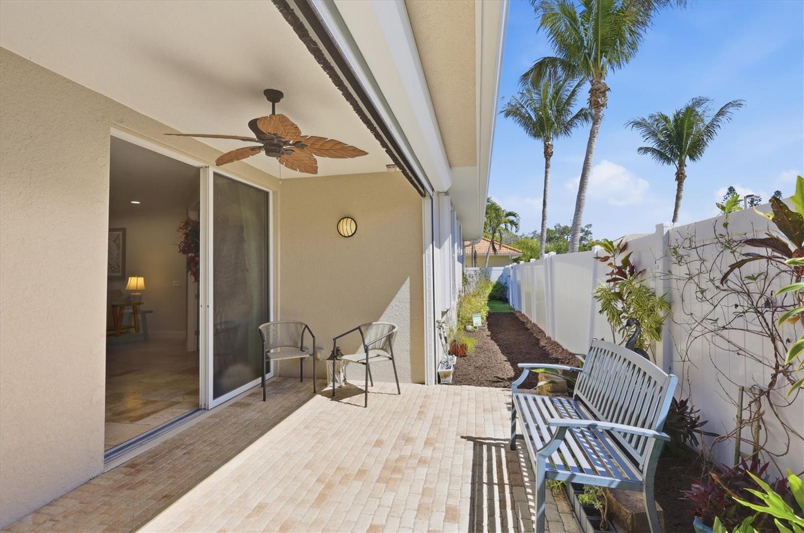 Image 27 of 63 For 28128 Pablo Picasso Drive