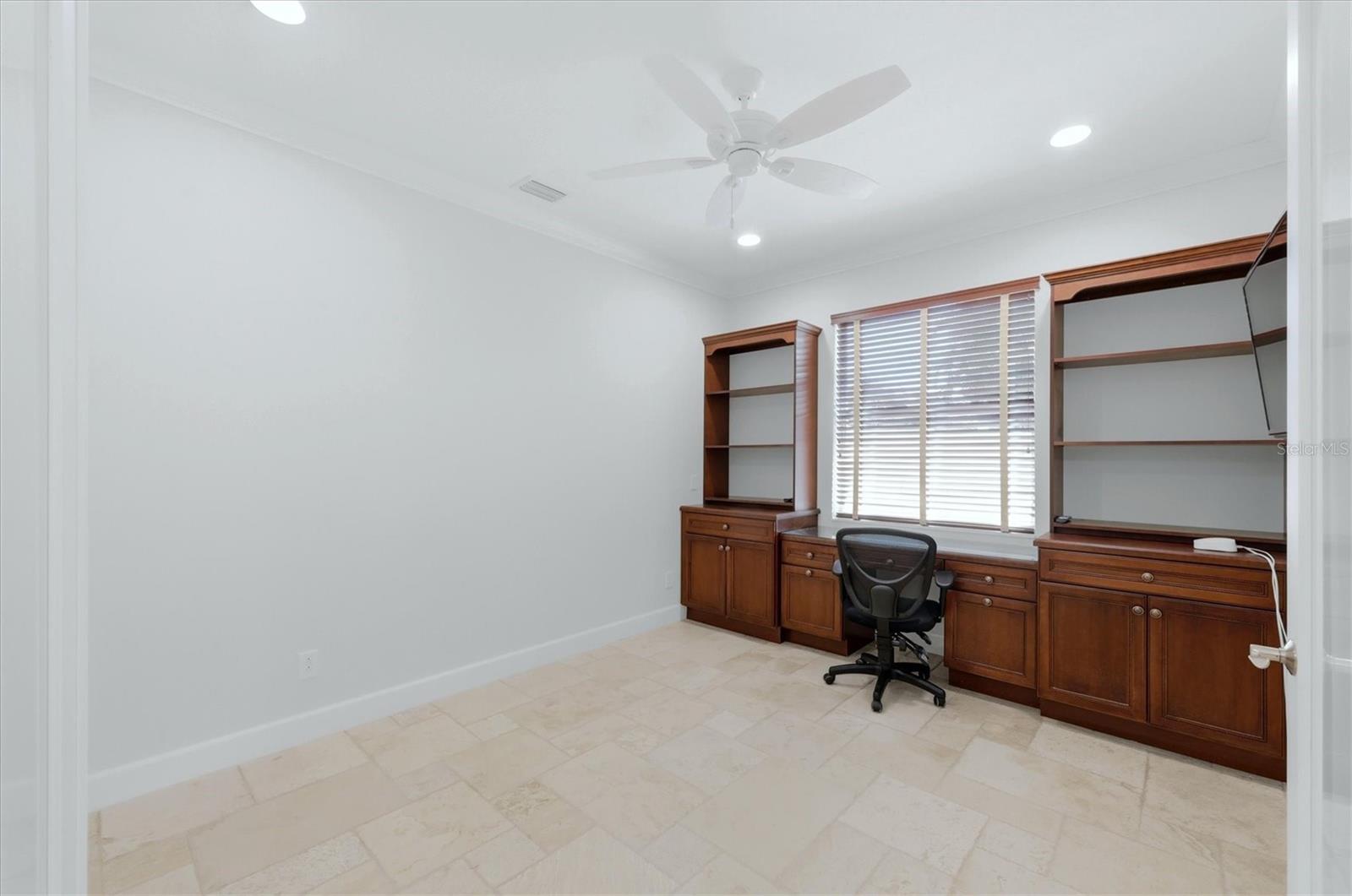 Image 44 of 63 For 28128 Pablo Picasso Drive