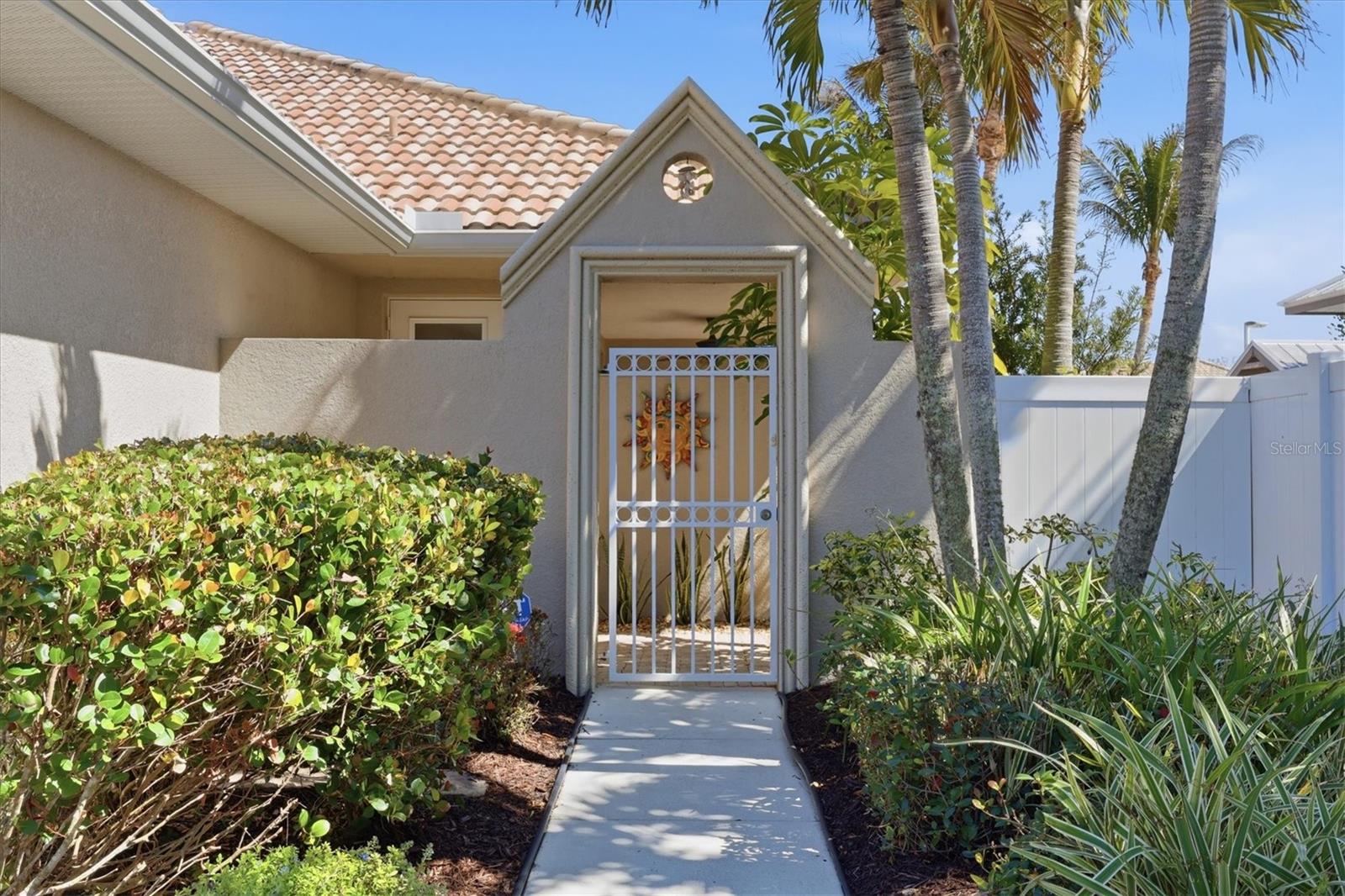 Image 8 of 63 For 28128 Pablo Picasso Drive