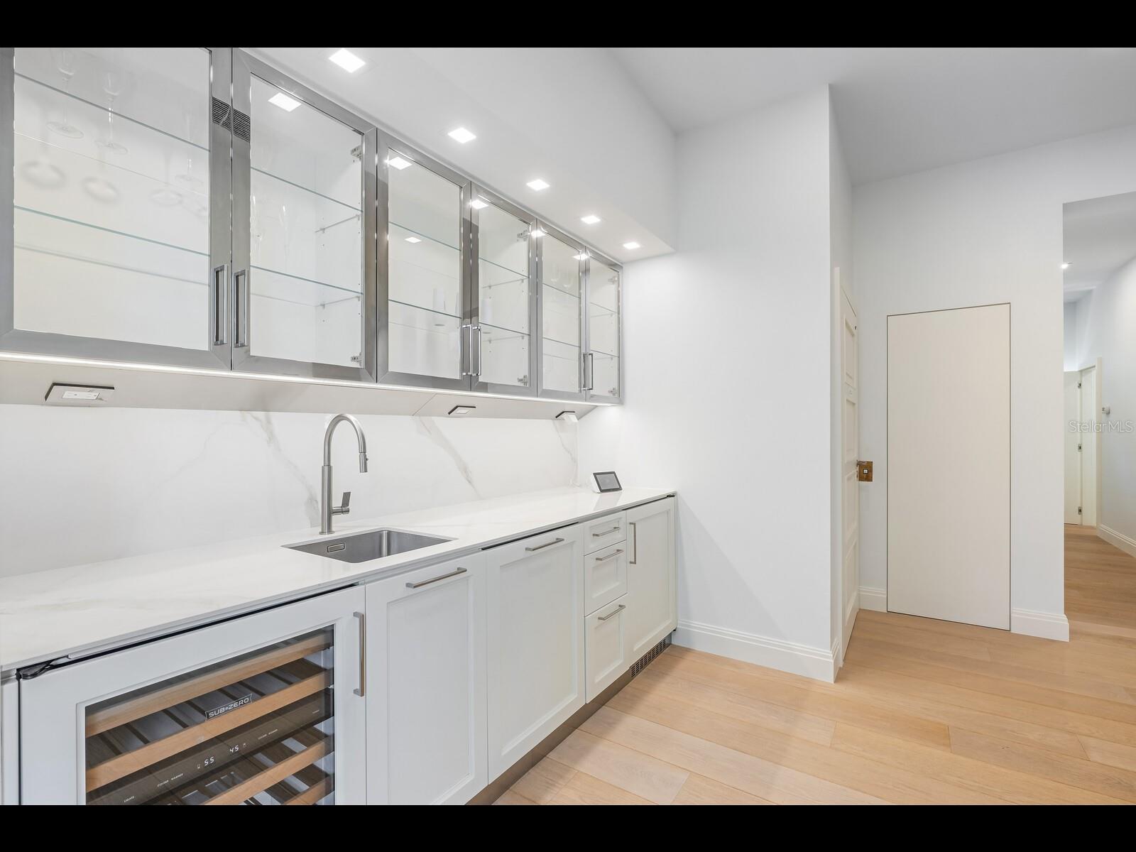 Image 13 of 66 For 2021 20th Street W