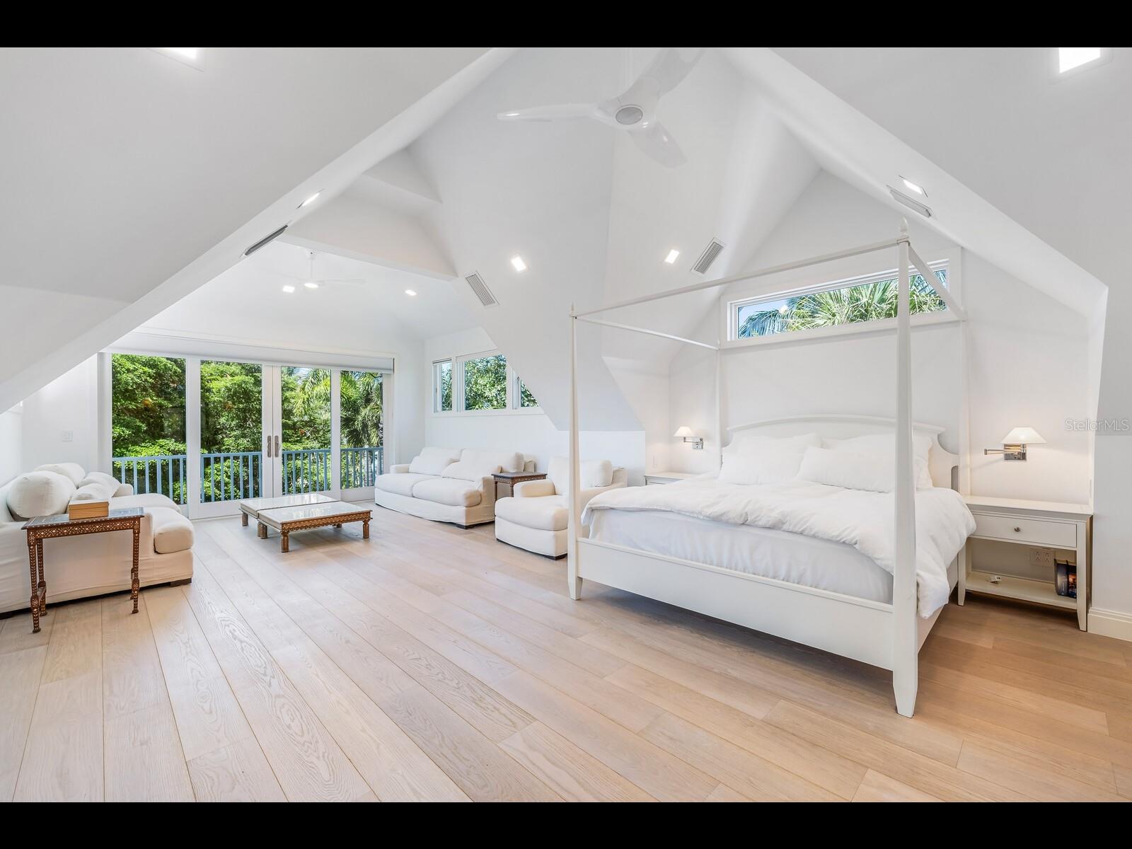 Image 18 of 66 For 2021 20th Street W