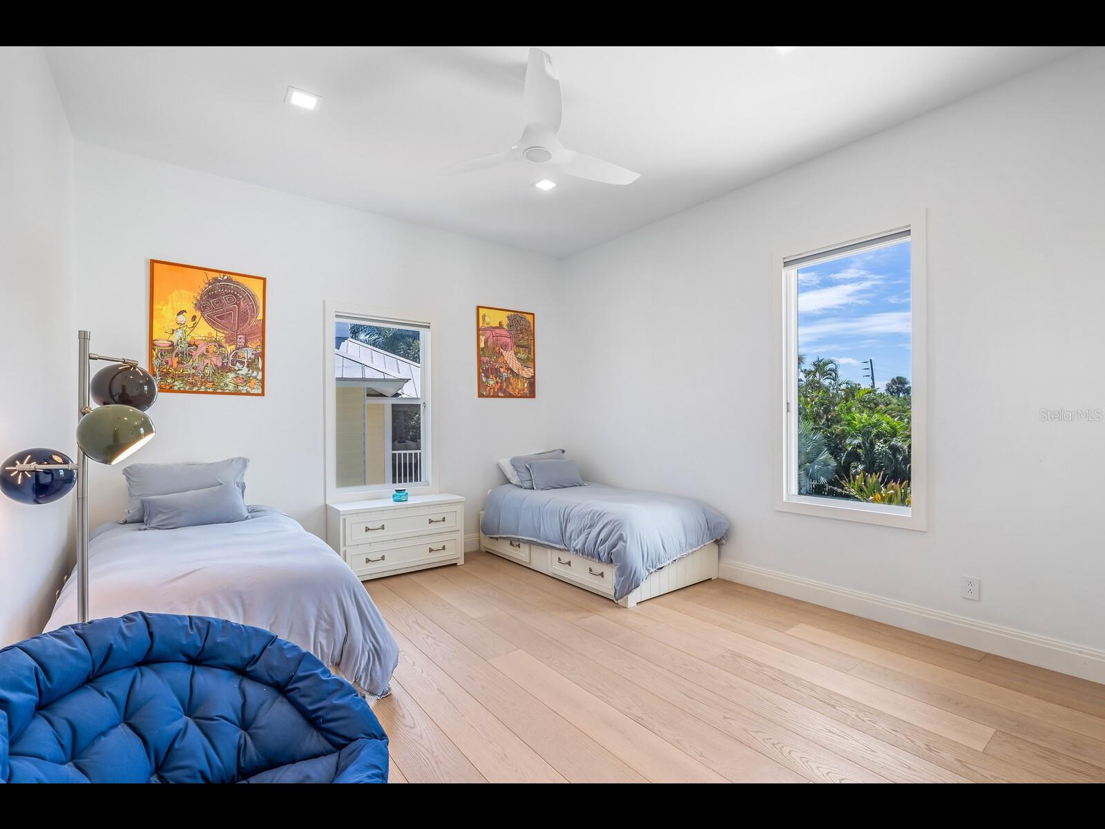 Image 23 of 66 For 2021 20th Street W