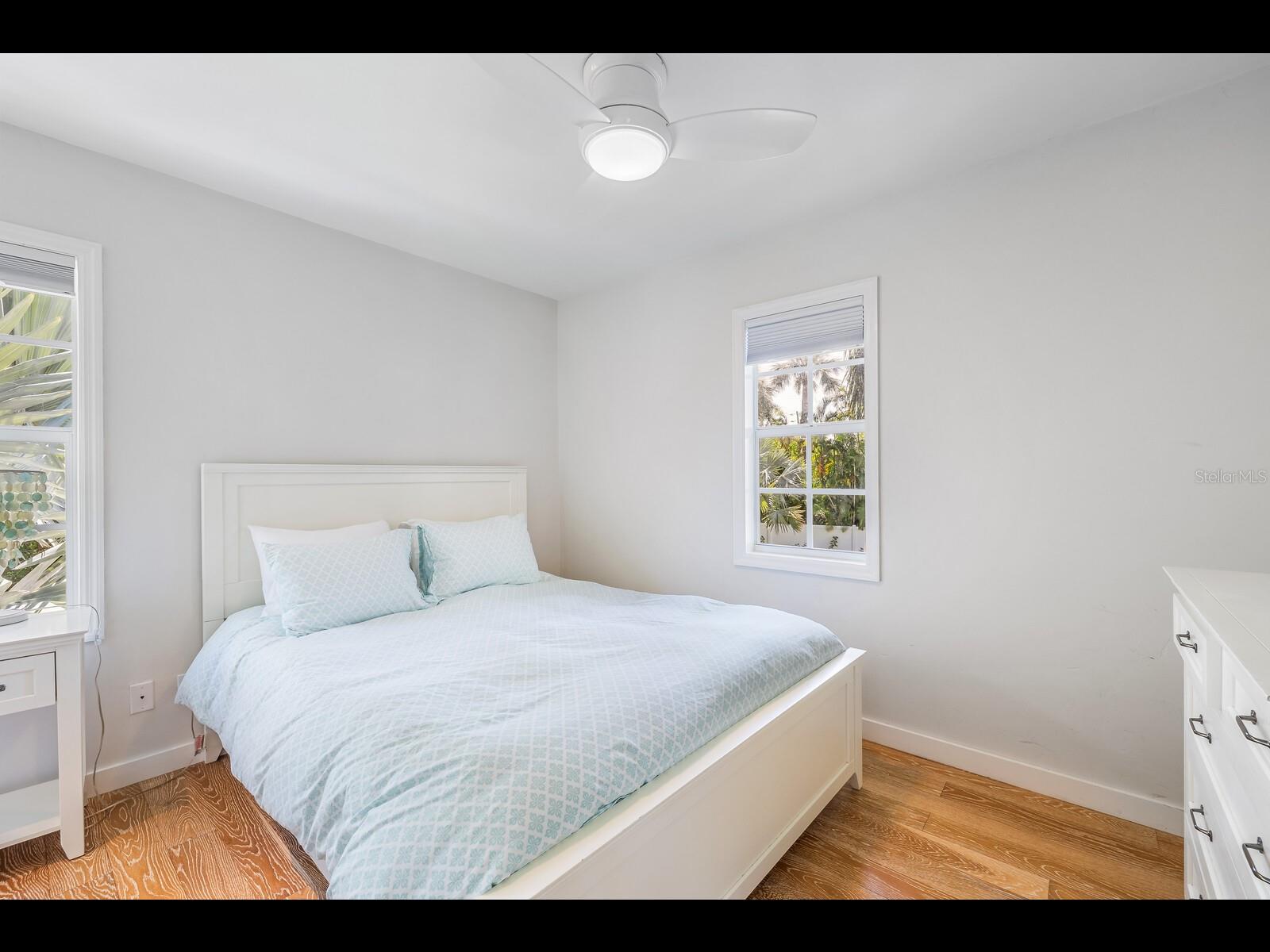 Image 25 of 66 For 2021 20th Street W