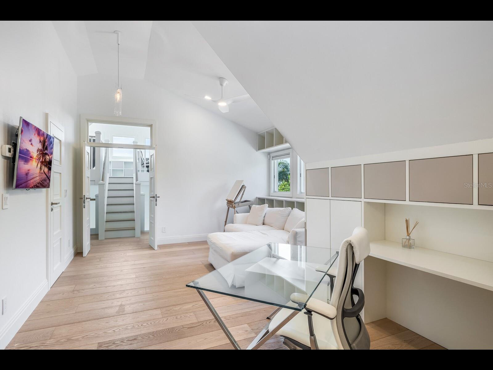 Image 28 of 66 For 2021 20th Street W