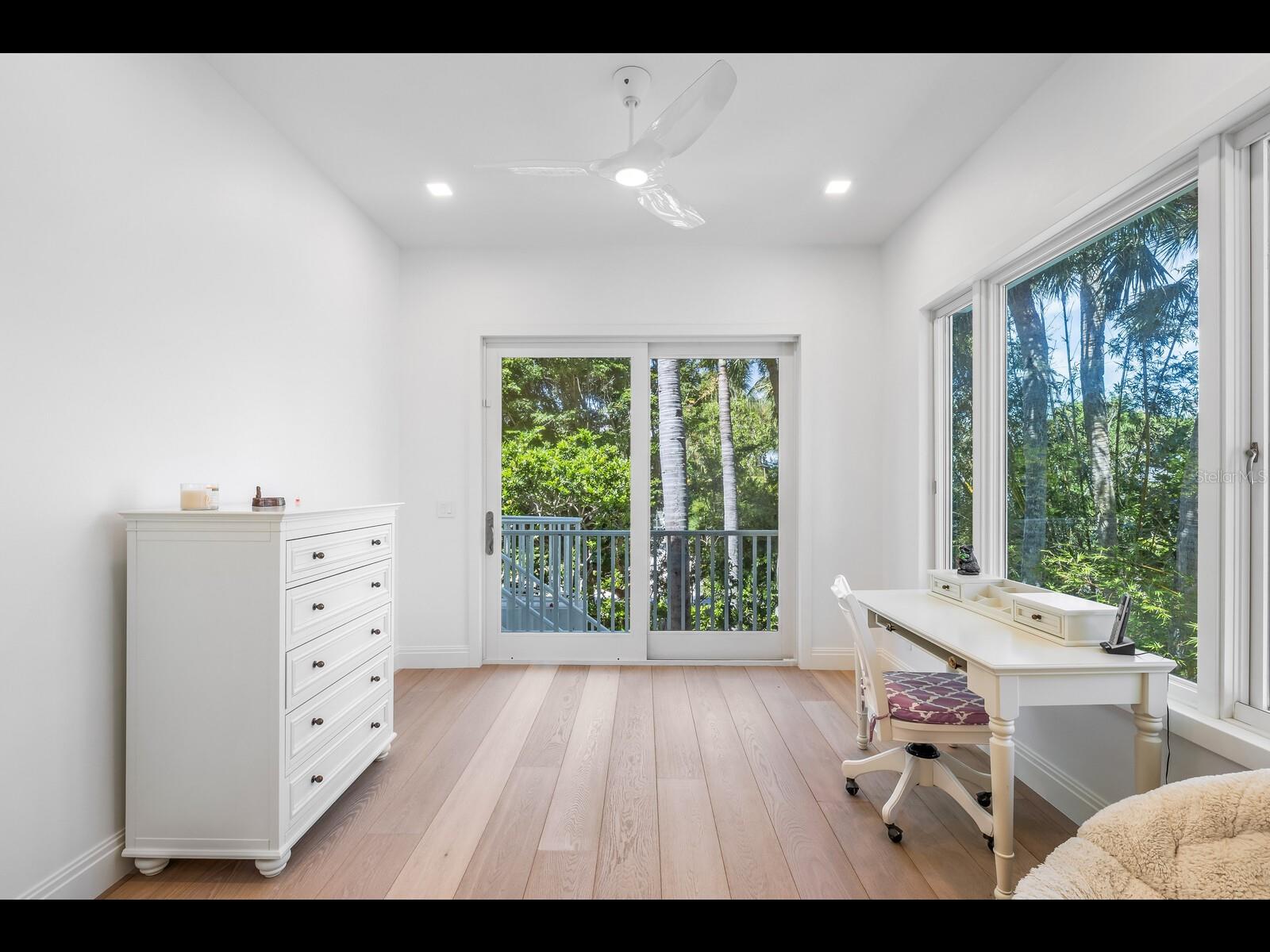 Image 31 of 66 For 2021 20th Street W