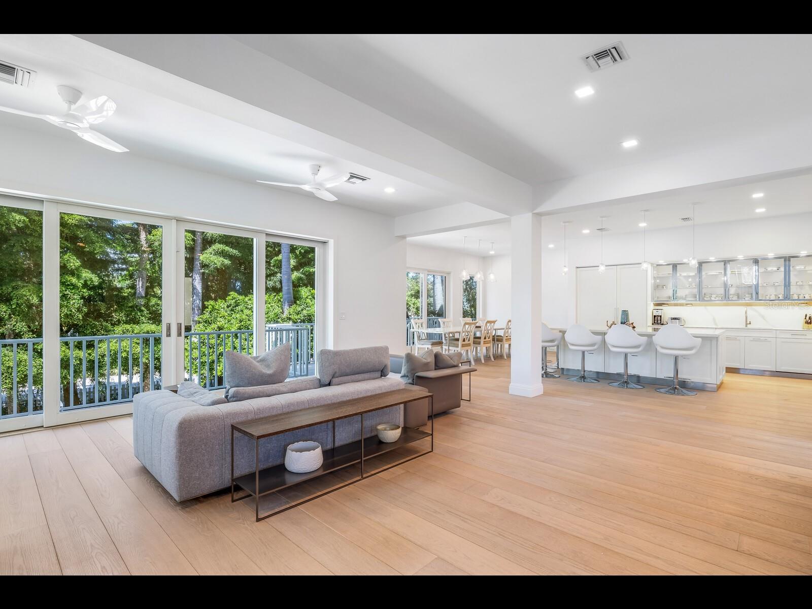 Image 6 of 66 For 2021 20th Street W