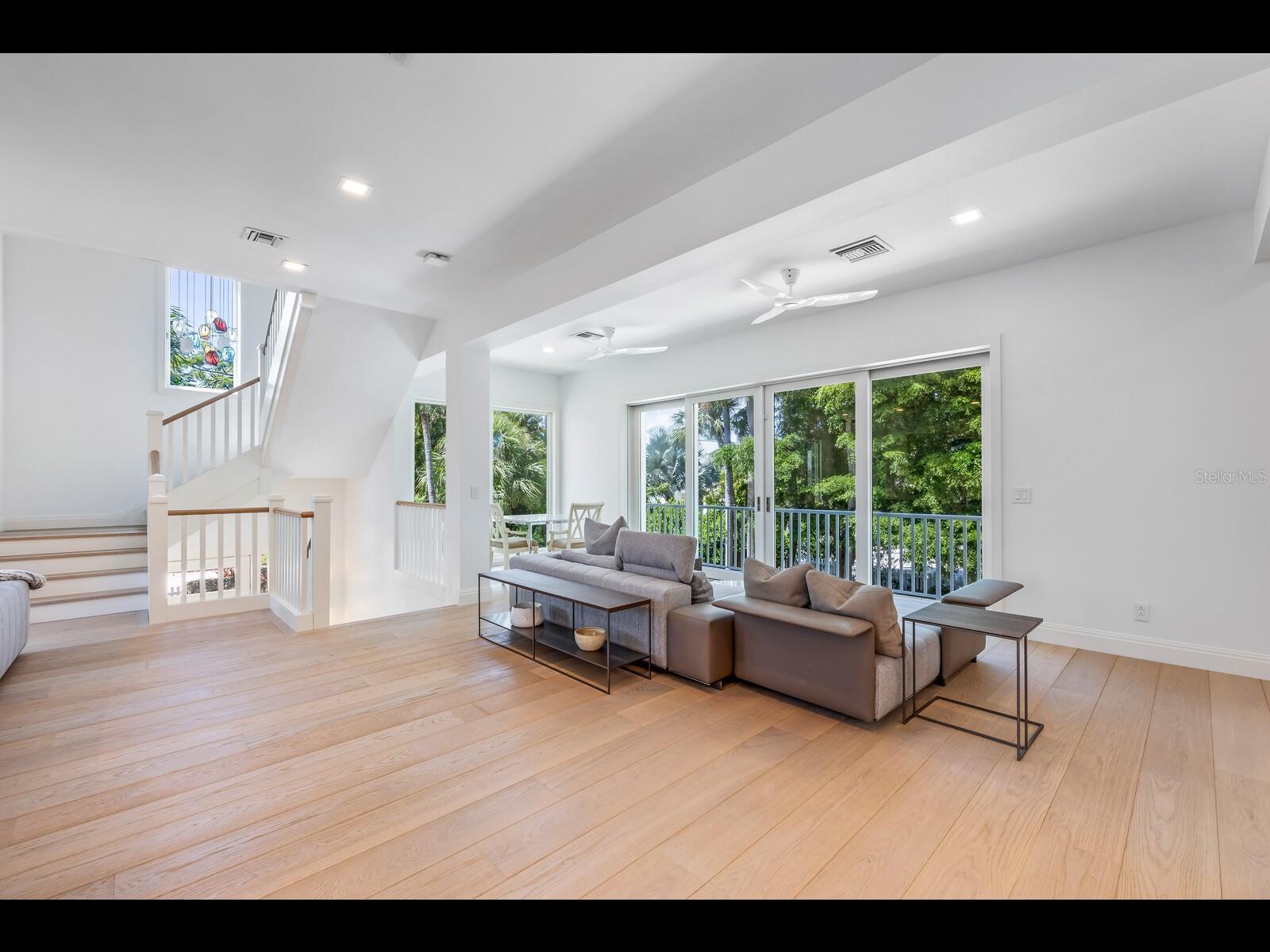 Image 7 of 66 For 2021 20th Street W