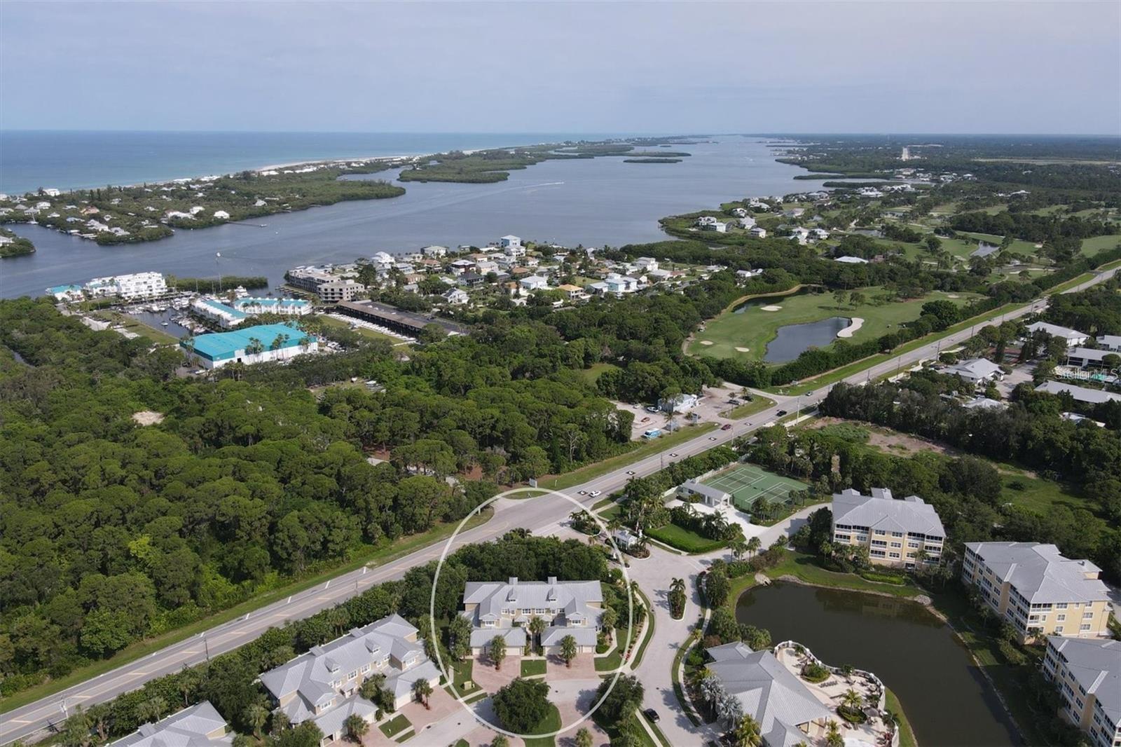 Image 15 of 18 For 10600 Lemon Creek Loop 104