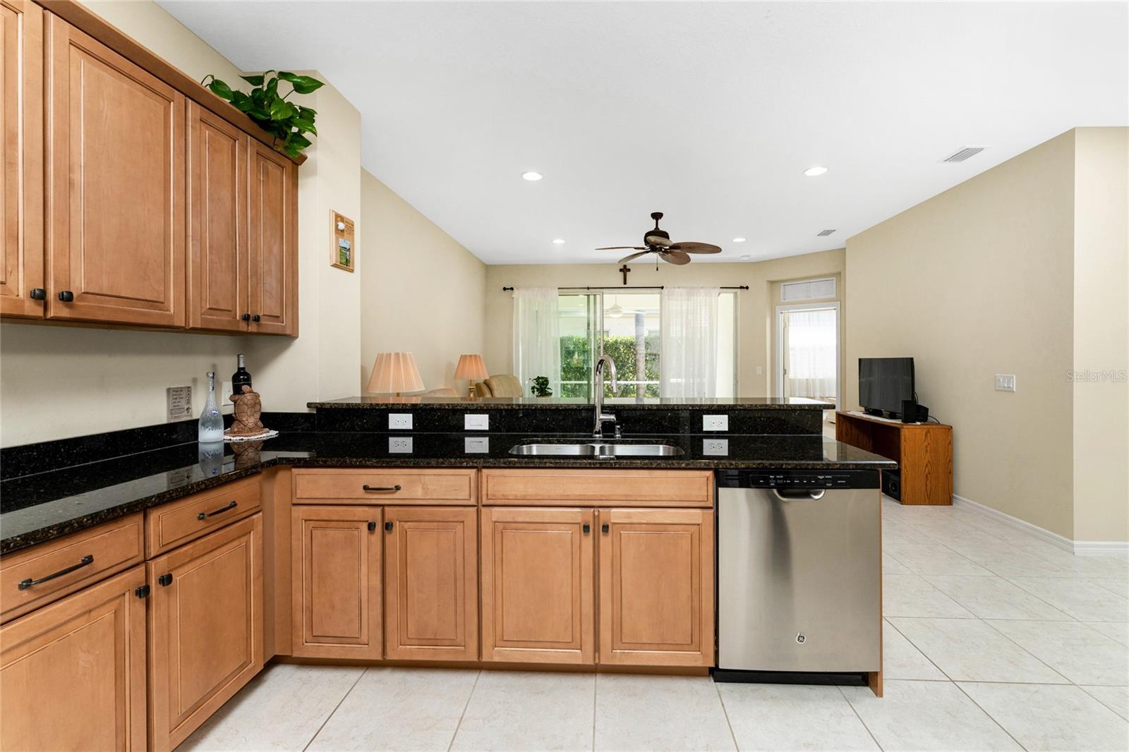 Image 22 of 55 For 10751 Lerwick Circle