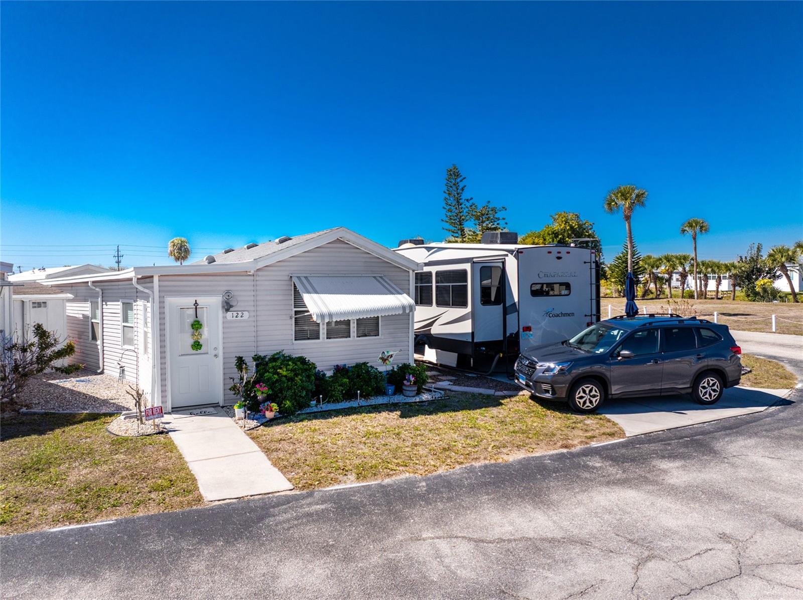 Image 17 of 51 For 1475 Flamingo Drive 122