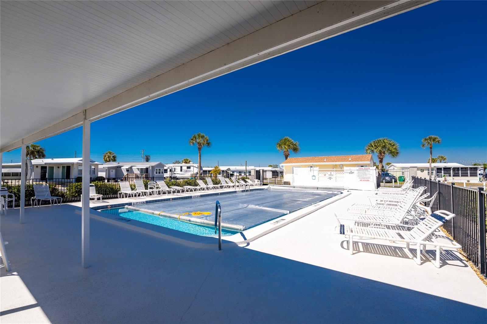 Image 29 of 51 For 1475 Flamingo Drive 122