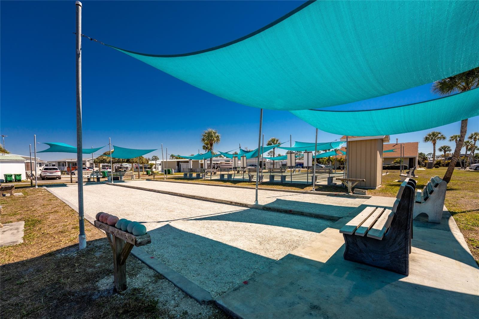 Image 46 of 51 For 1475 Flamingo Drive 122