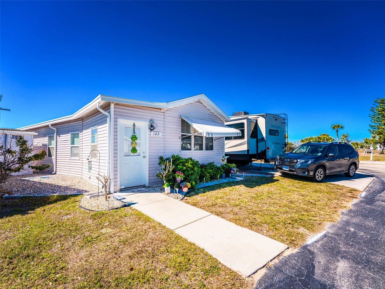 Image 5 of 51 For 1475 Flamingo Drive 122