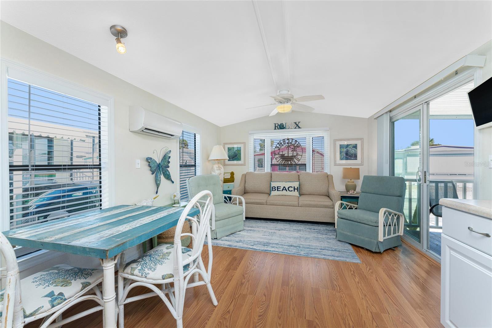 Image 5 of 60 For 1475 Flamingo Drive 333