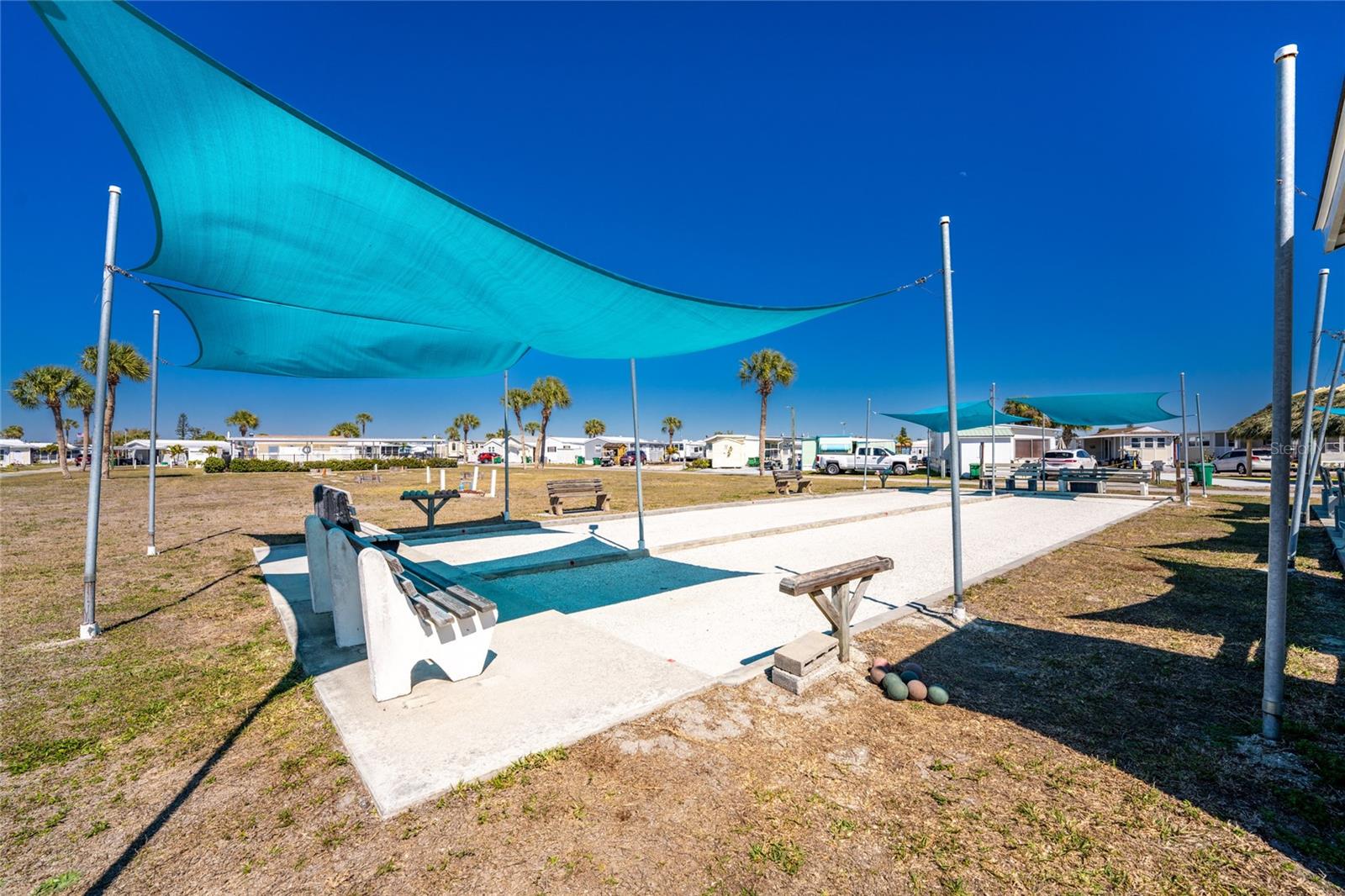 Image 52 of 60 For 1475 Flamingo Drive 333